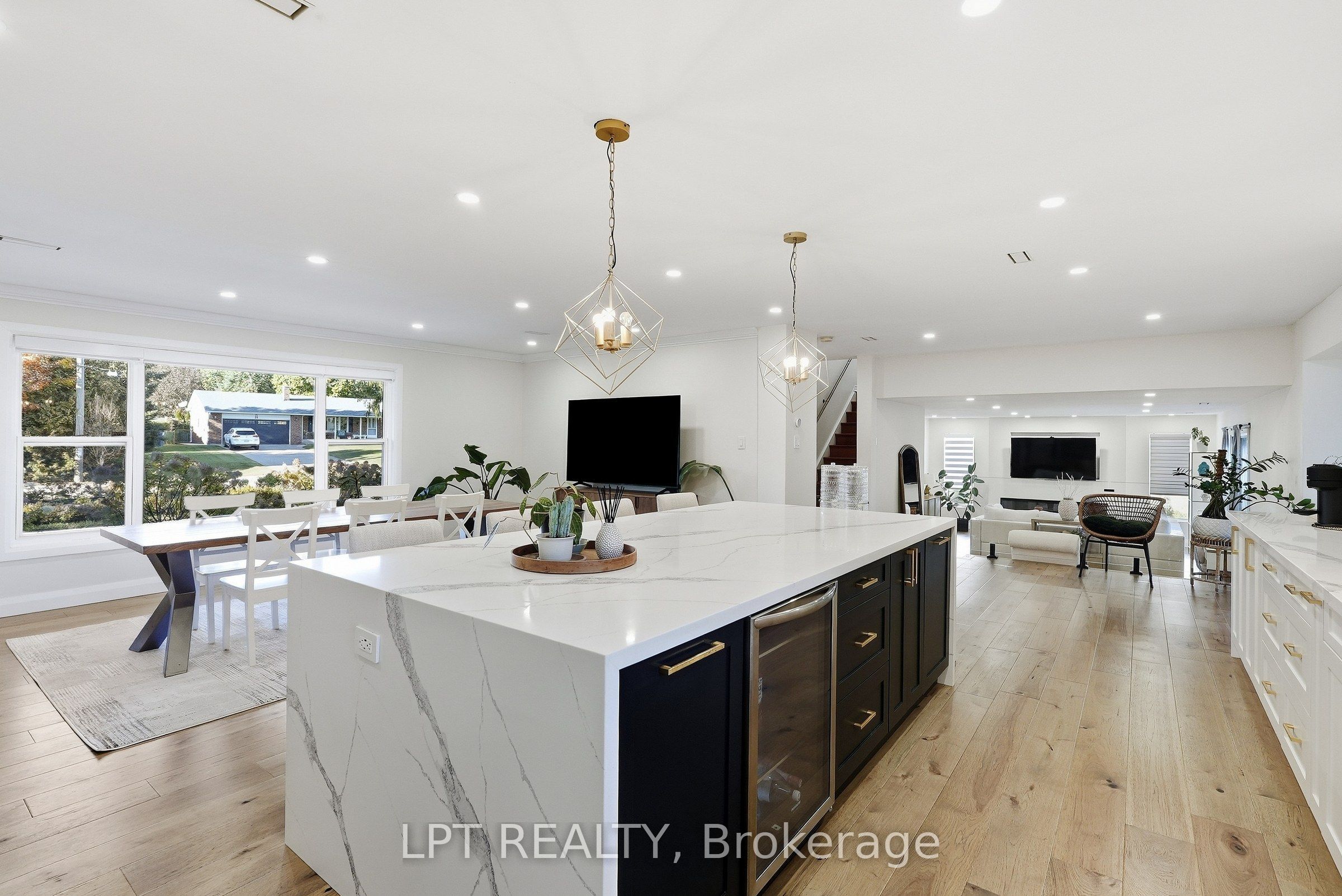 9 Noblewood Drive Property Photo 8