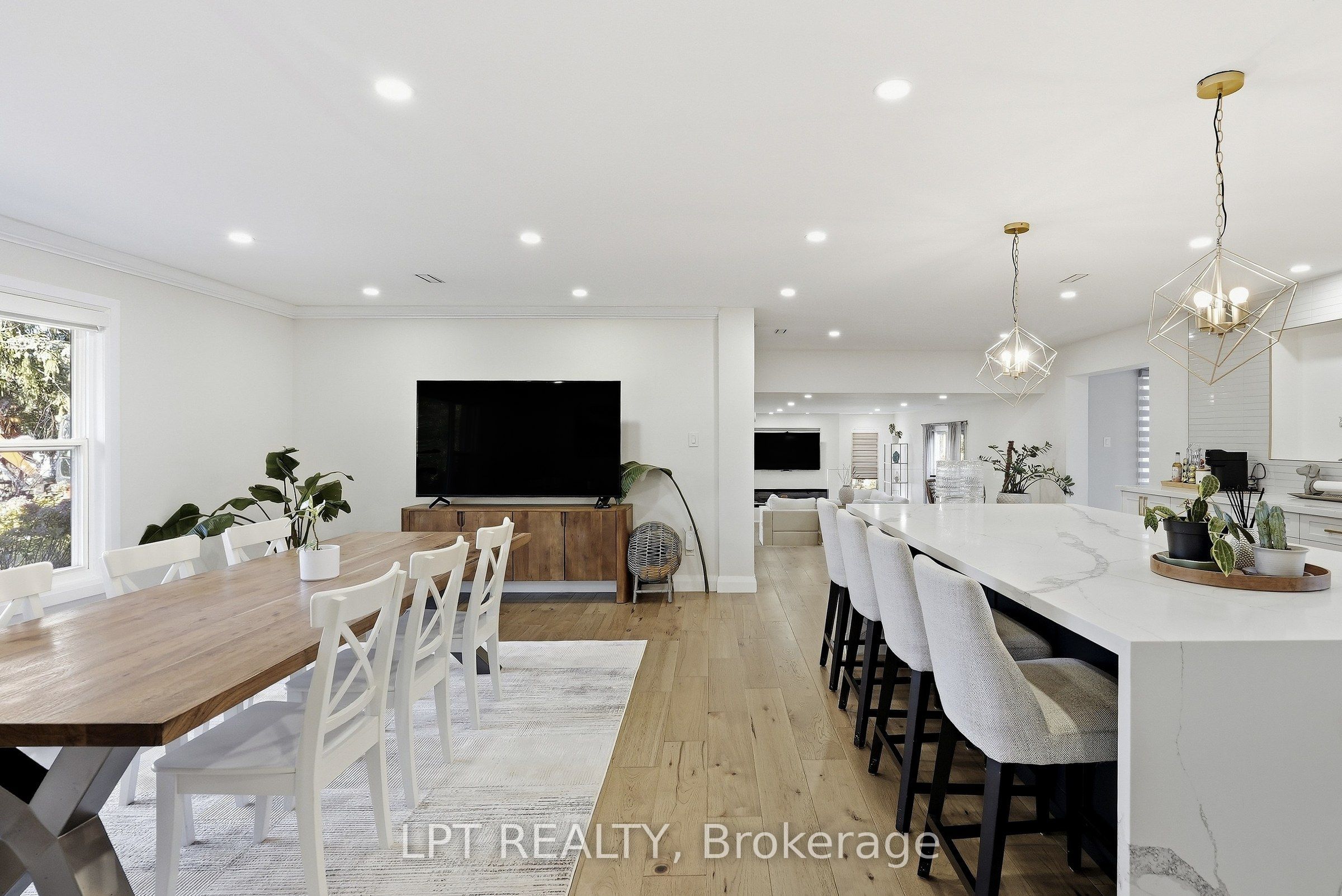 9 Noblewood Drive Property Photo 10