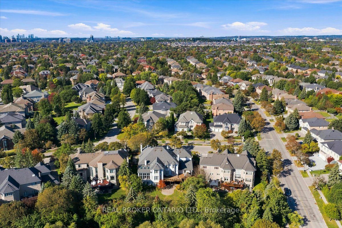 39 Dewbourne Avenue Property Photo 17