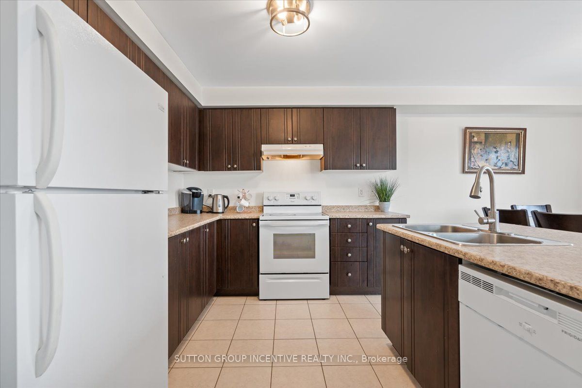 1200 Mary-lou Street Property Photo 5