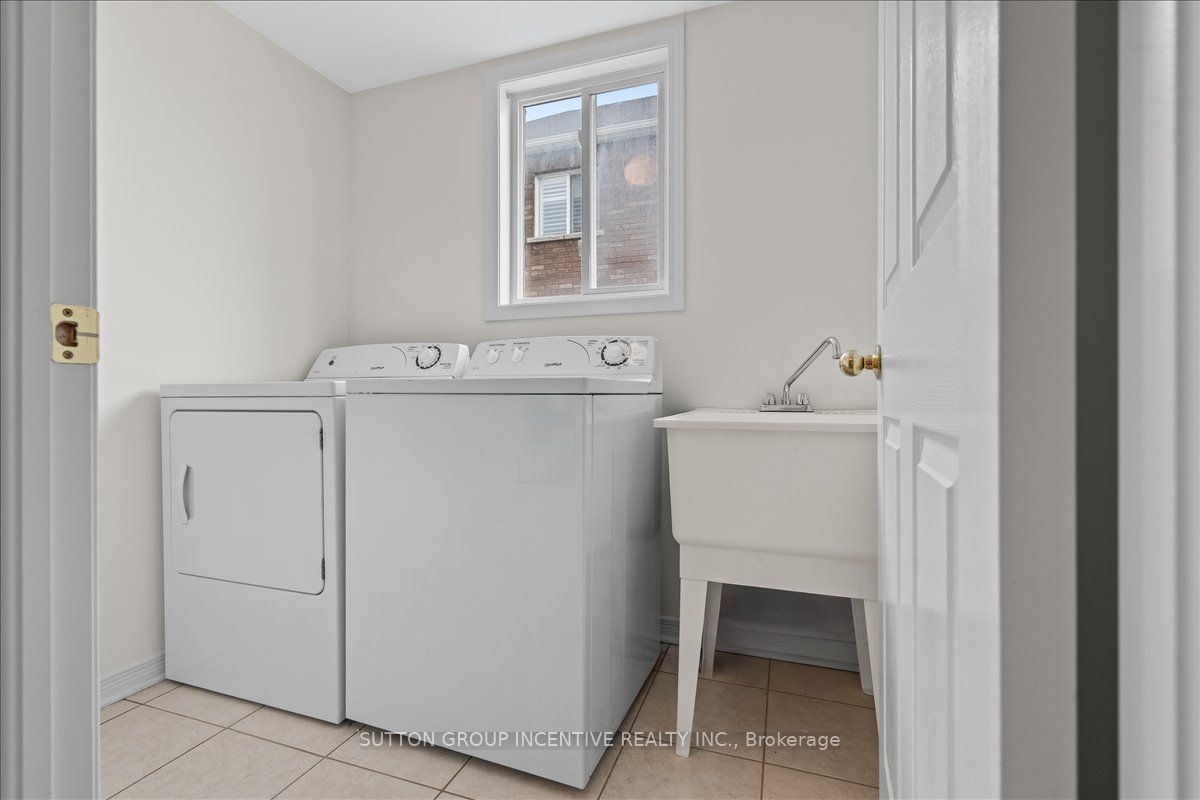 1200 Mary-lou Street Property Photo 10