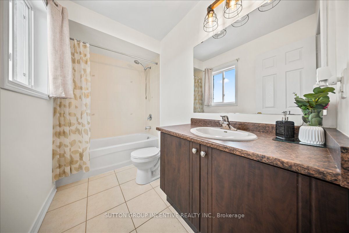 1200 Mary-lou Street Property Photo 24