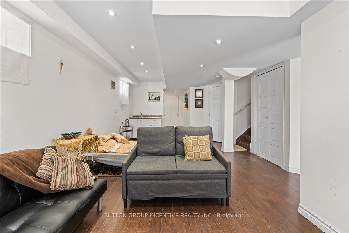 1200 Mary-lou Street Property Photo 31