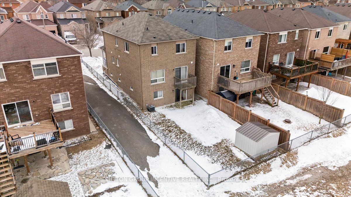 1200 Mary-lou Street Property Photo 35