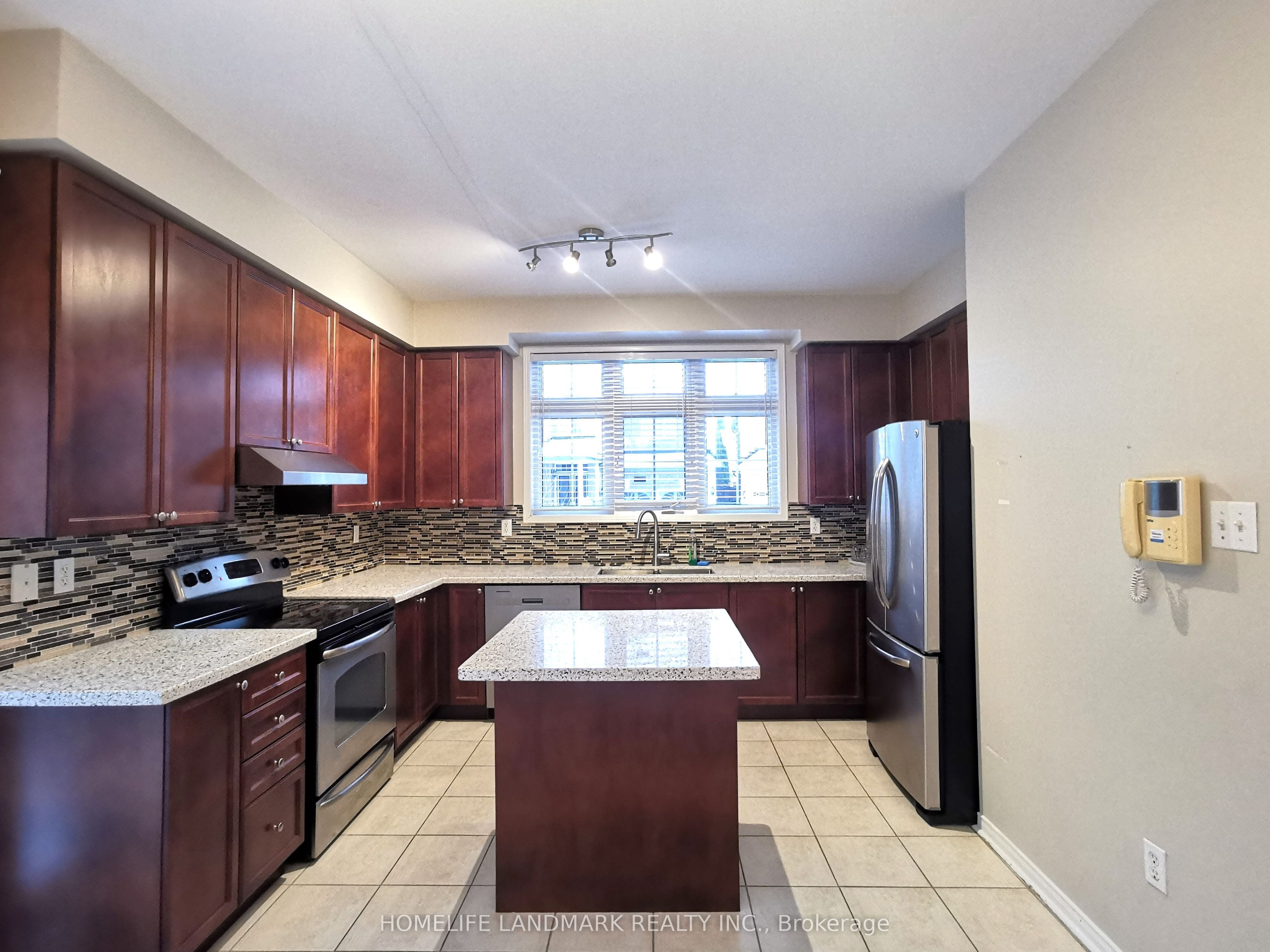 631 Fred Mclaren Boulevard Property Photo 3