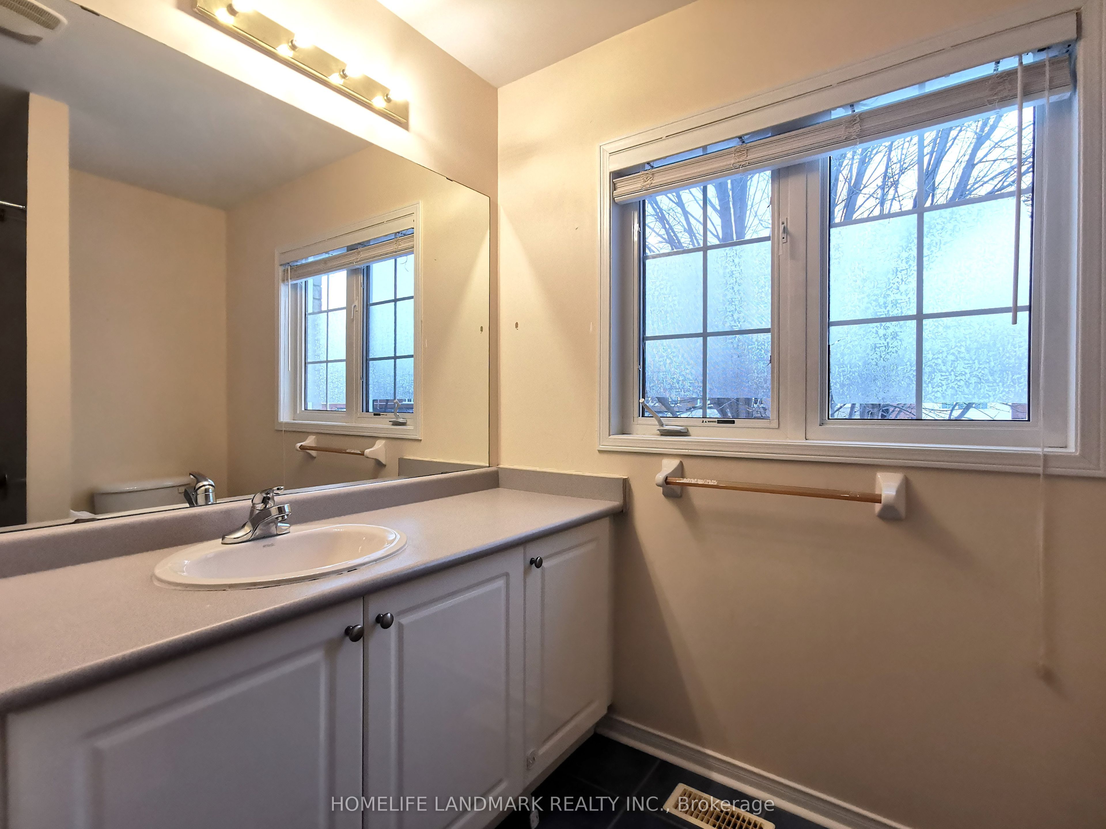 631 Fred Mclaren Boulevard Property Photo 16