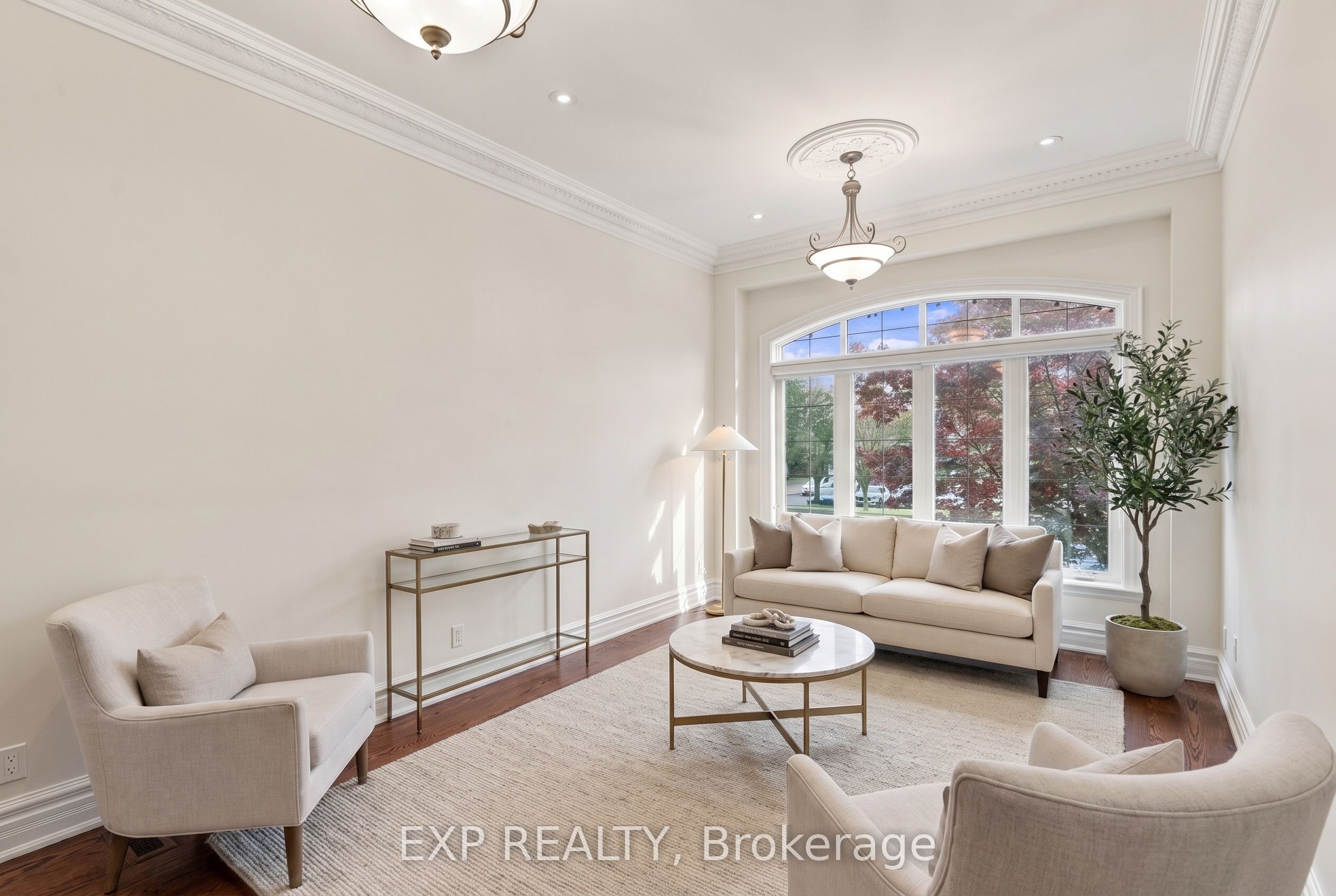 412 Manhattan Drive Property Photo 4