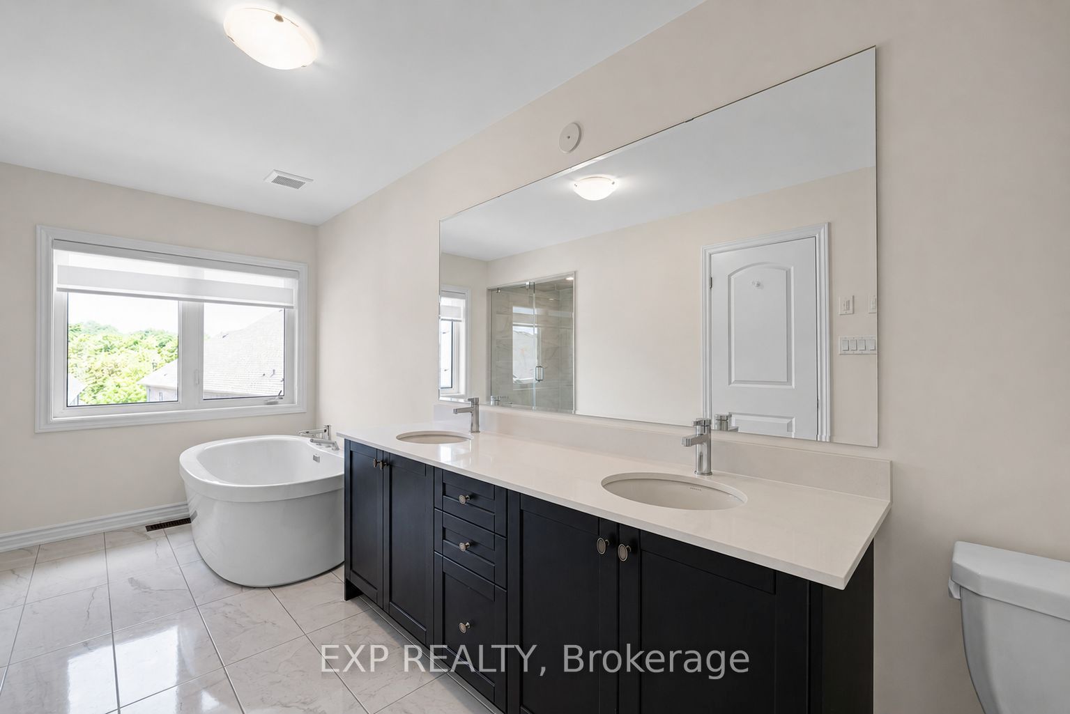 50 Kentledge Avenue N Property Photo 27