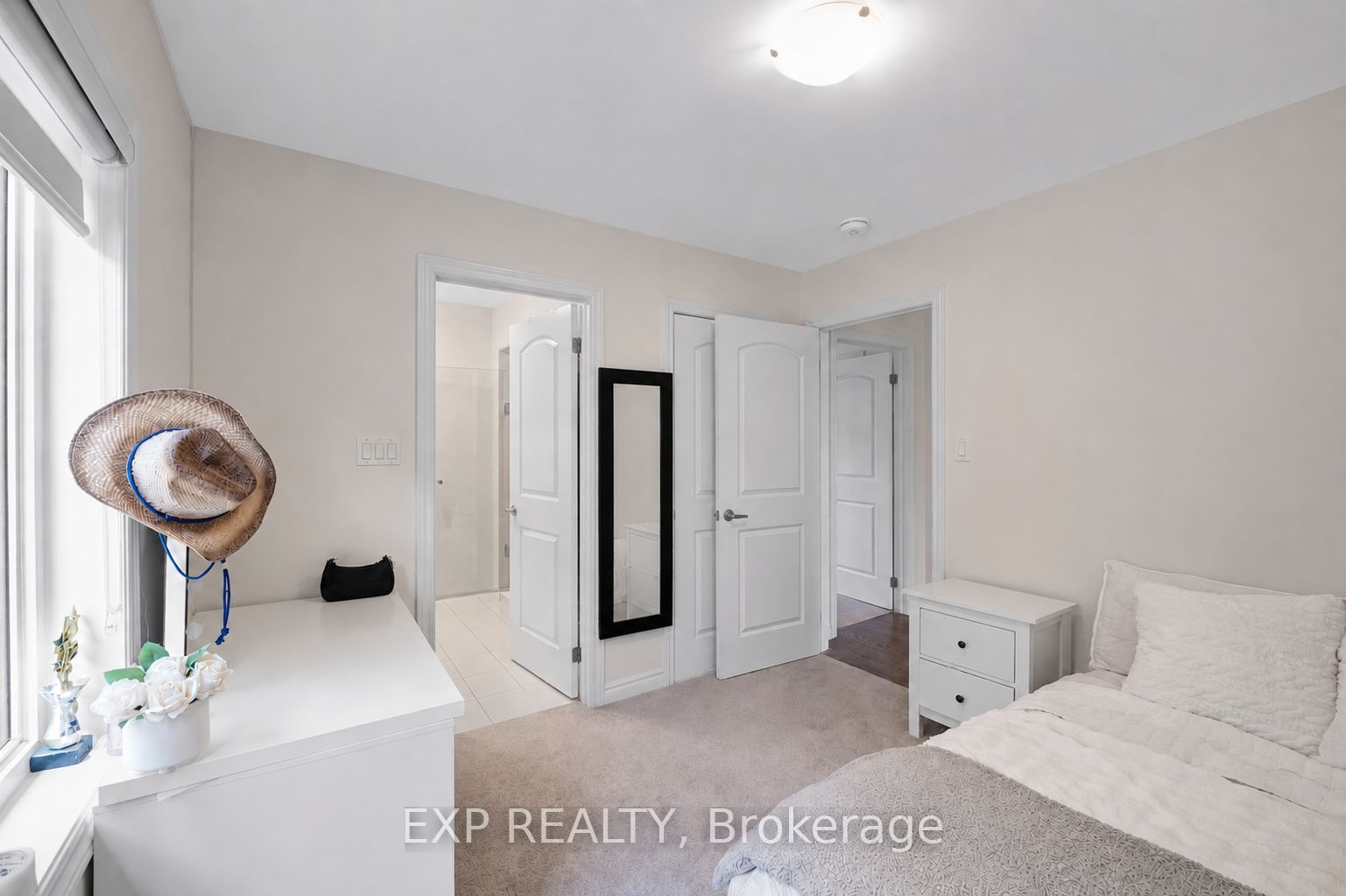 50 Kentledge Avenue N Property Photo 40