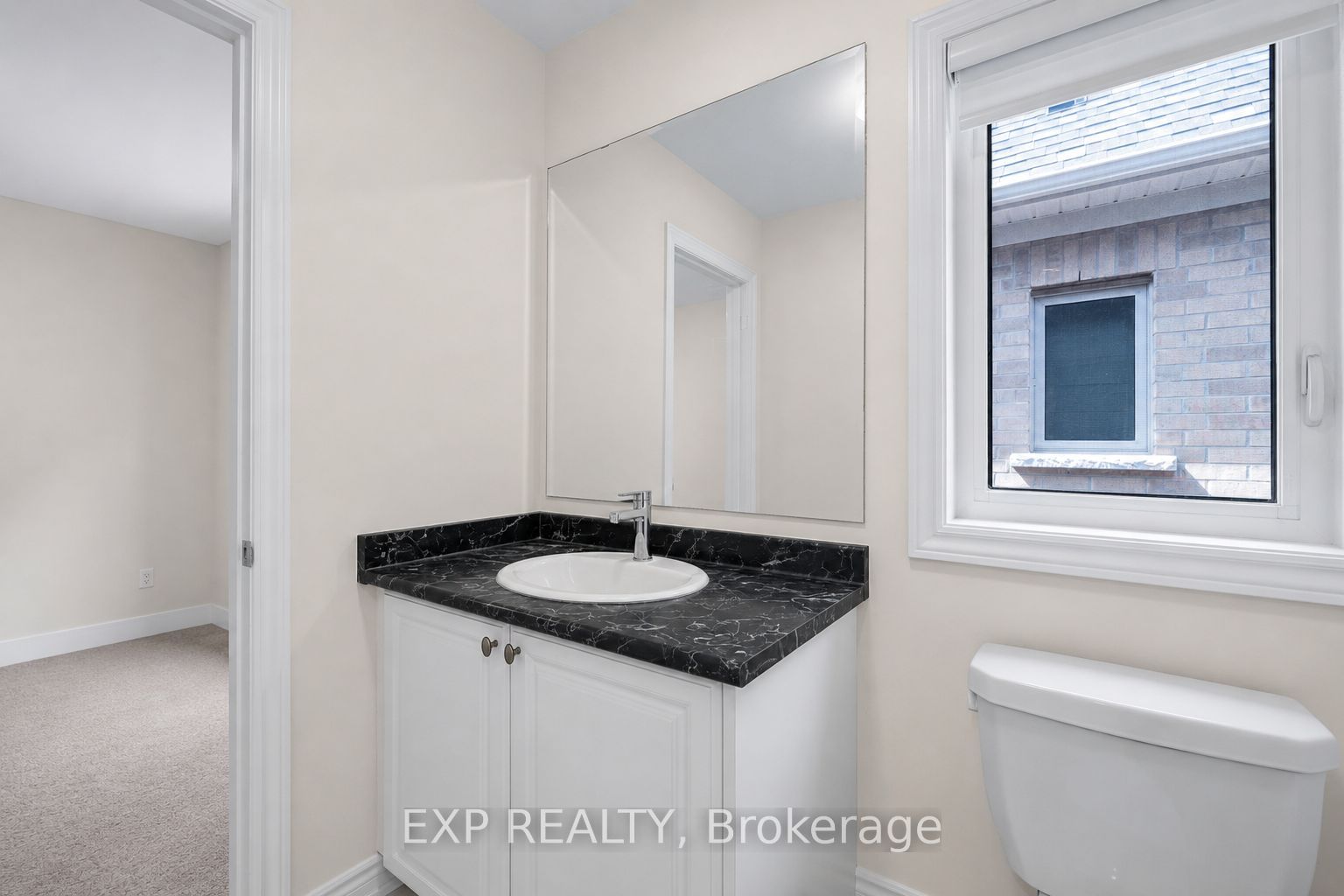 50 Kentledge Avenue N Property Photo 41