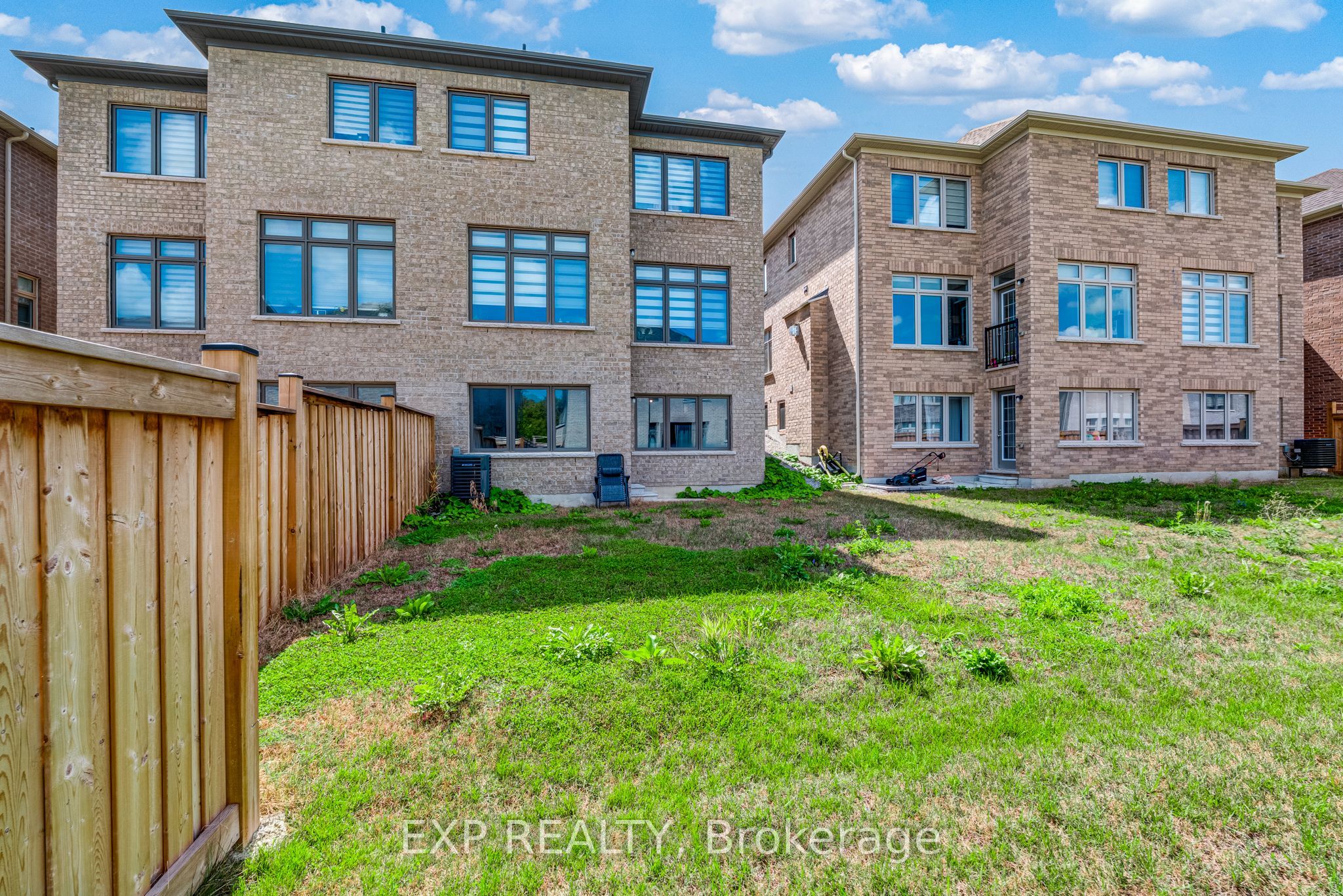 50 Kentledge Avenue N Property Photo 49