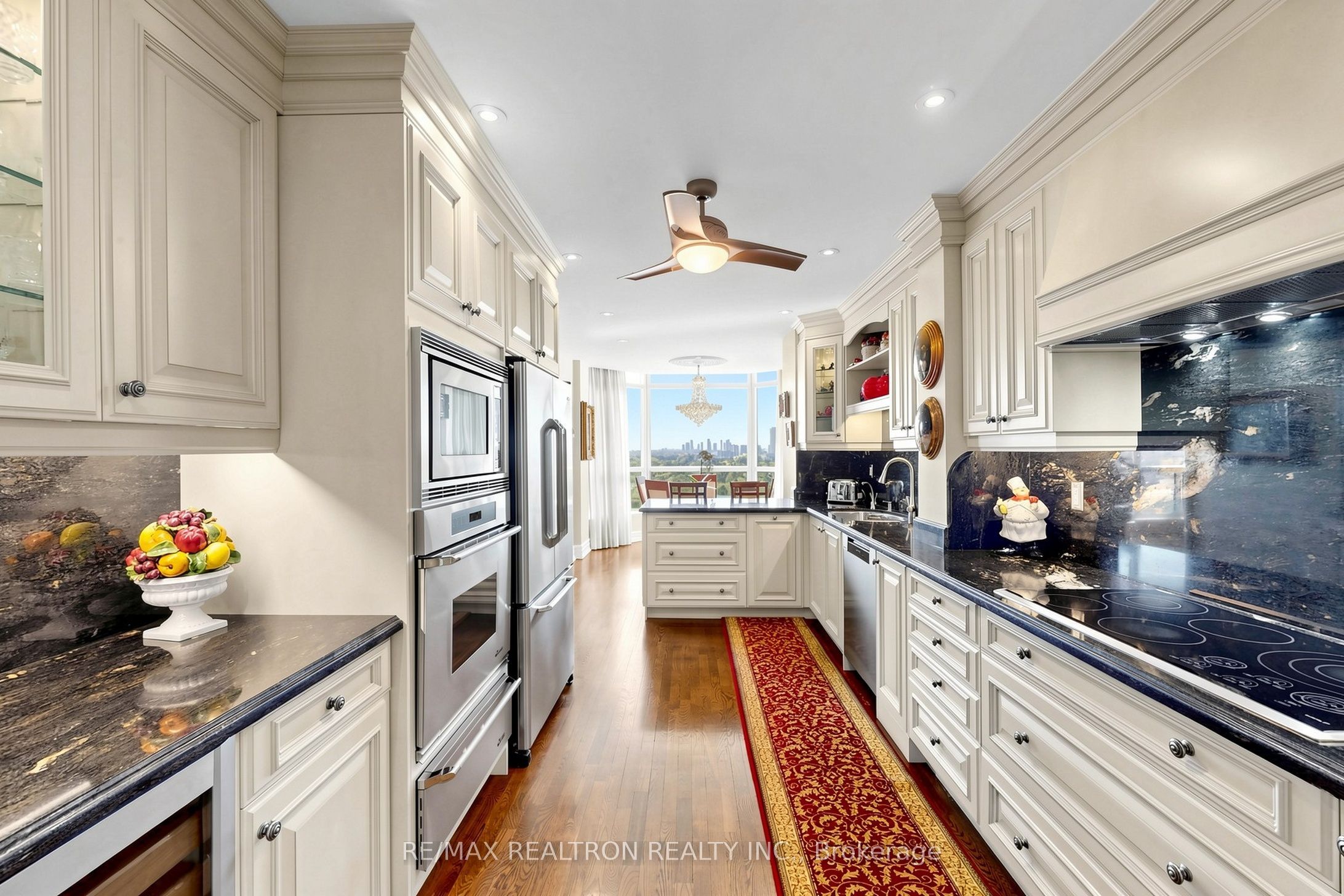 7300 Yonge Street 1810 Property Photo 1