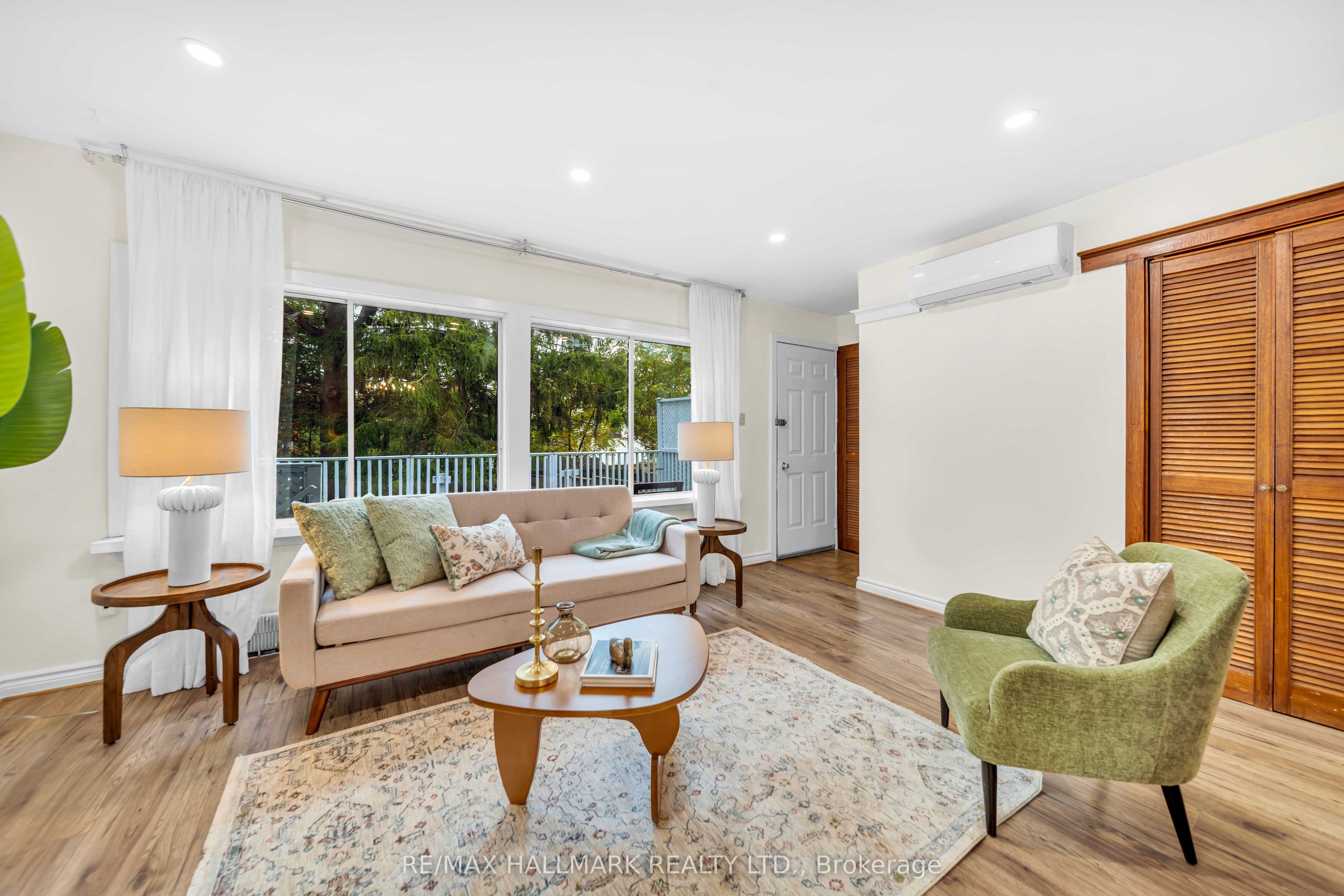 20 Elizabeth Street S Property Photo 7