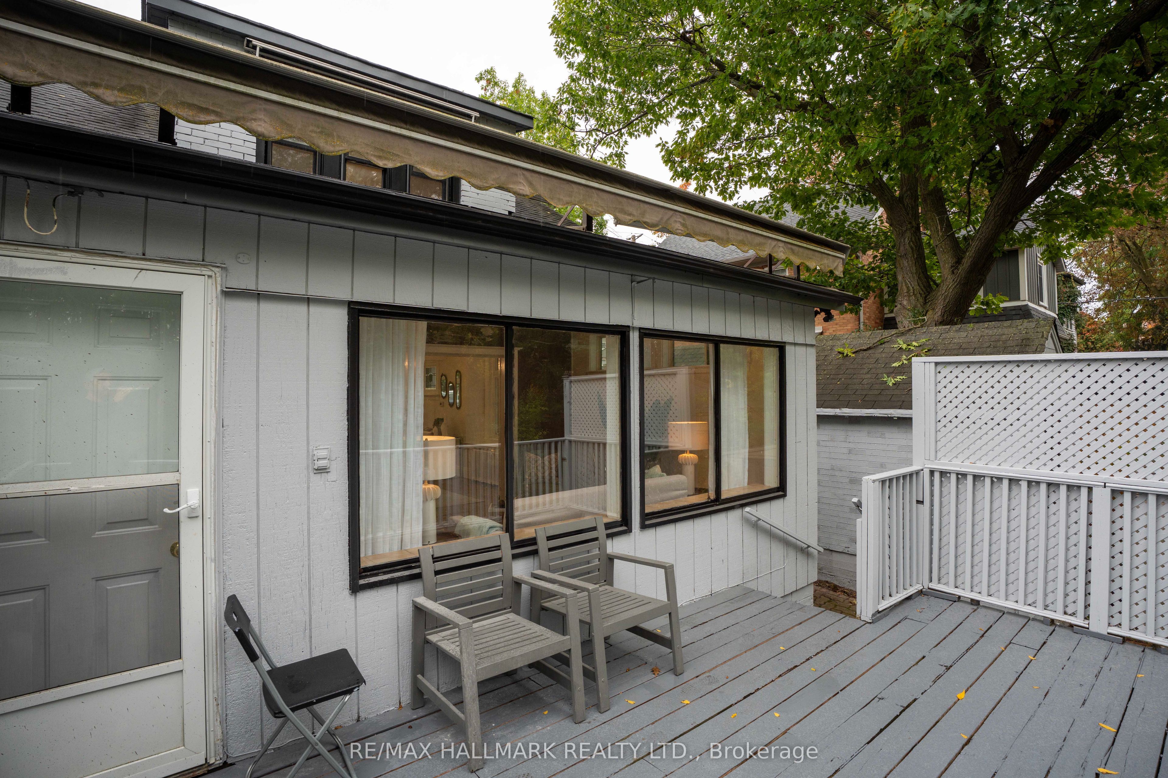 20 Elizabeth Street S Property Photo 11