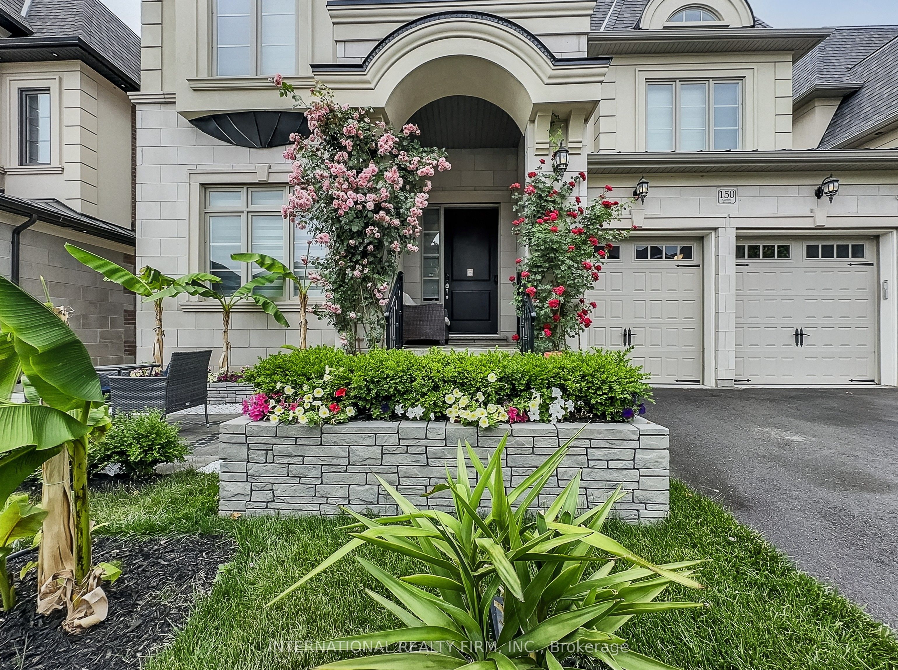 150 Cannes Avenue Property Photo 7