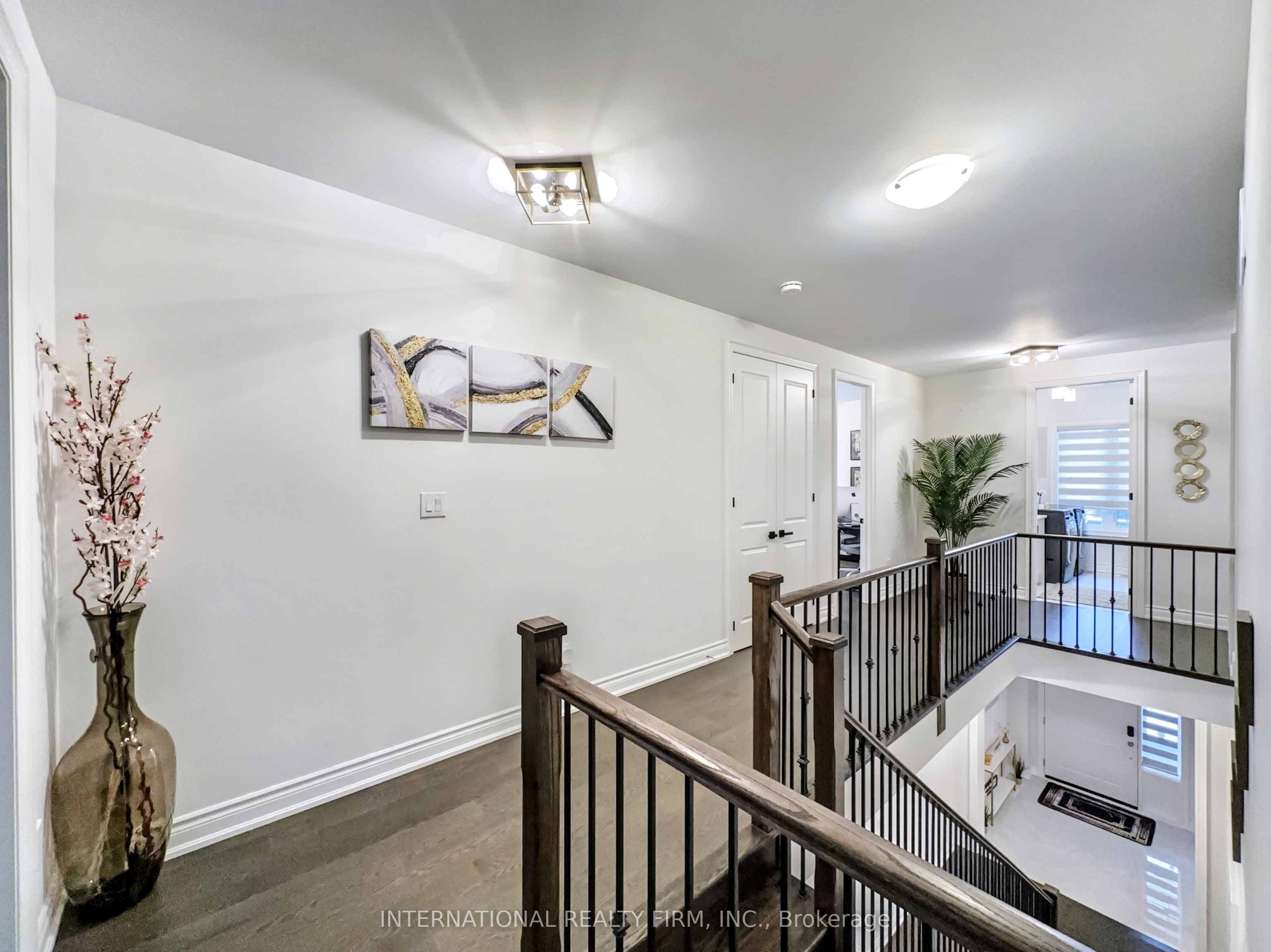150 Cannes Avenue Property Photo 31