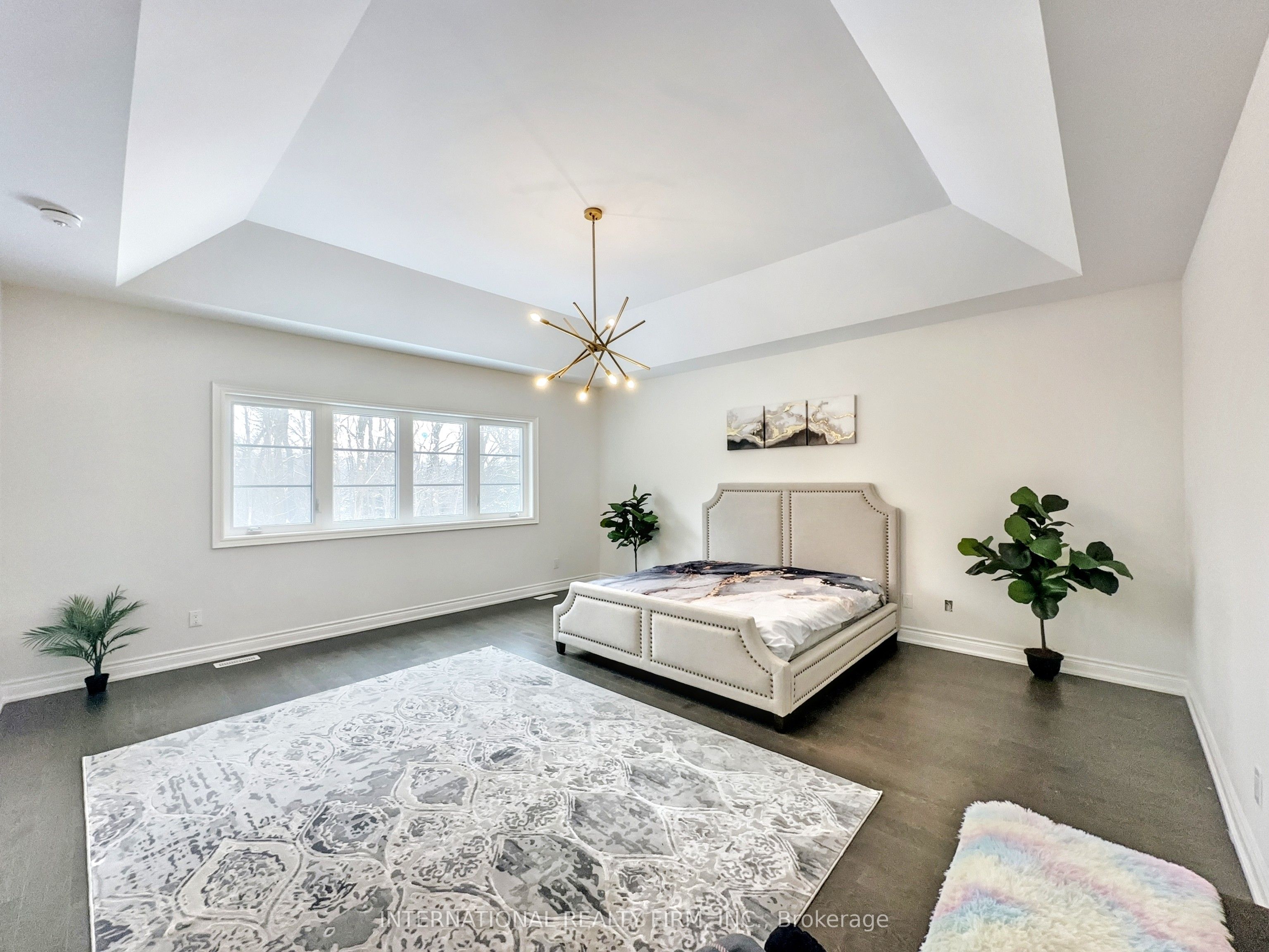 150 Cannes Avenue Property Photo 34