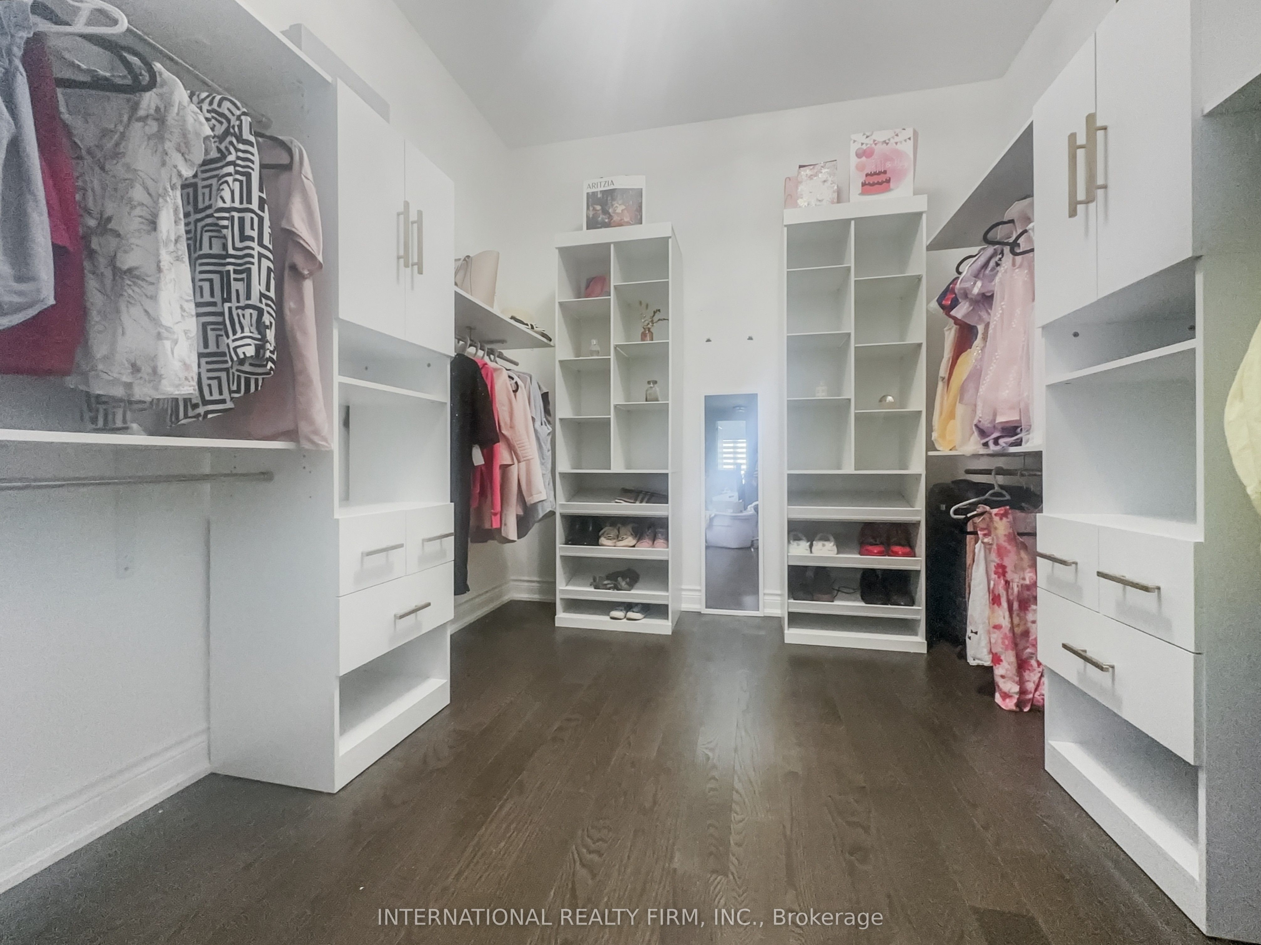 150 Cannes Avenue Property Photo 35