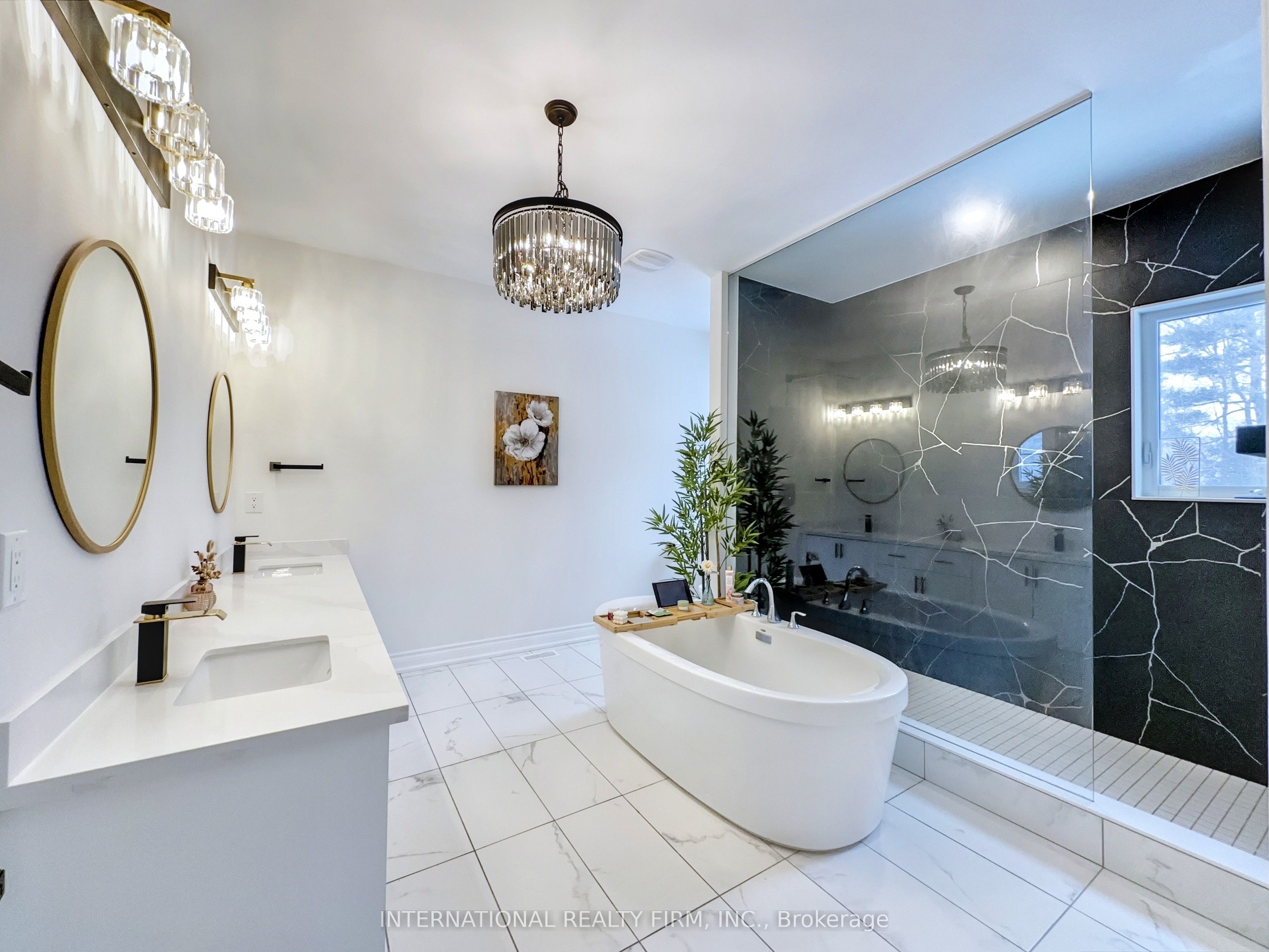 150 Cannes Avenue Property Photo 36