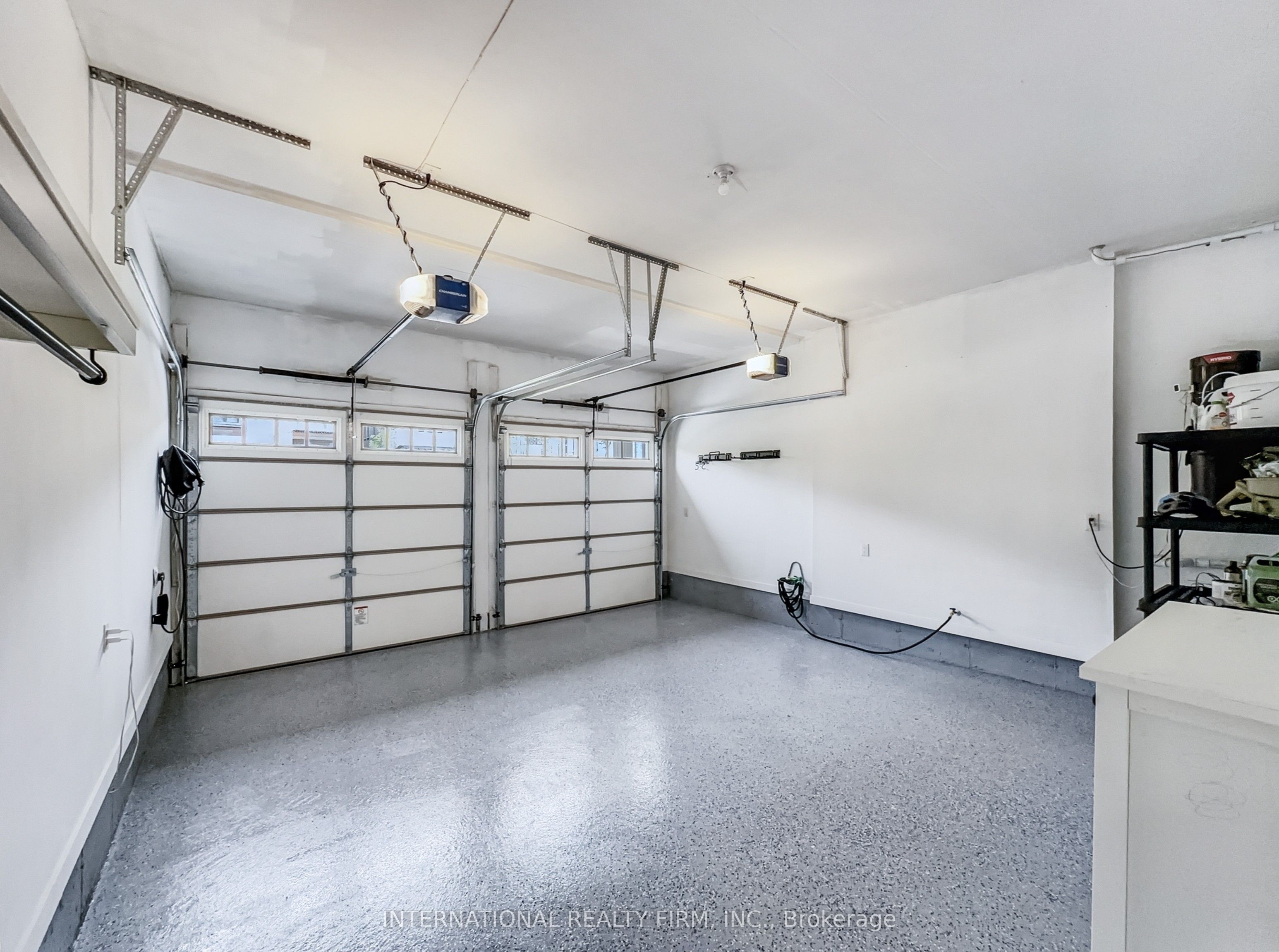150 Cannes Avenue Property Photo 49