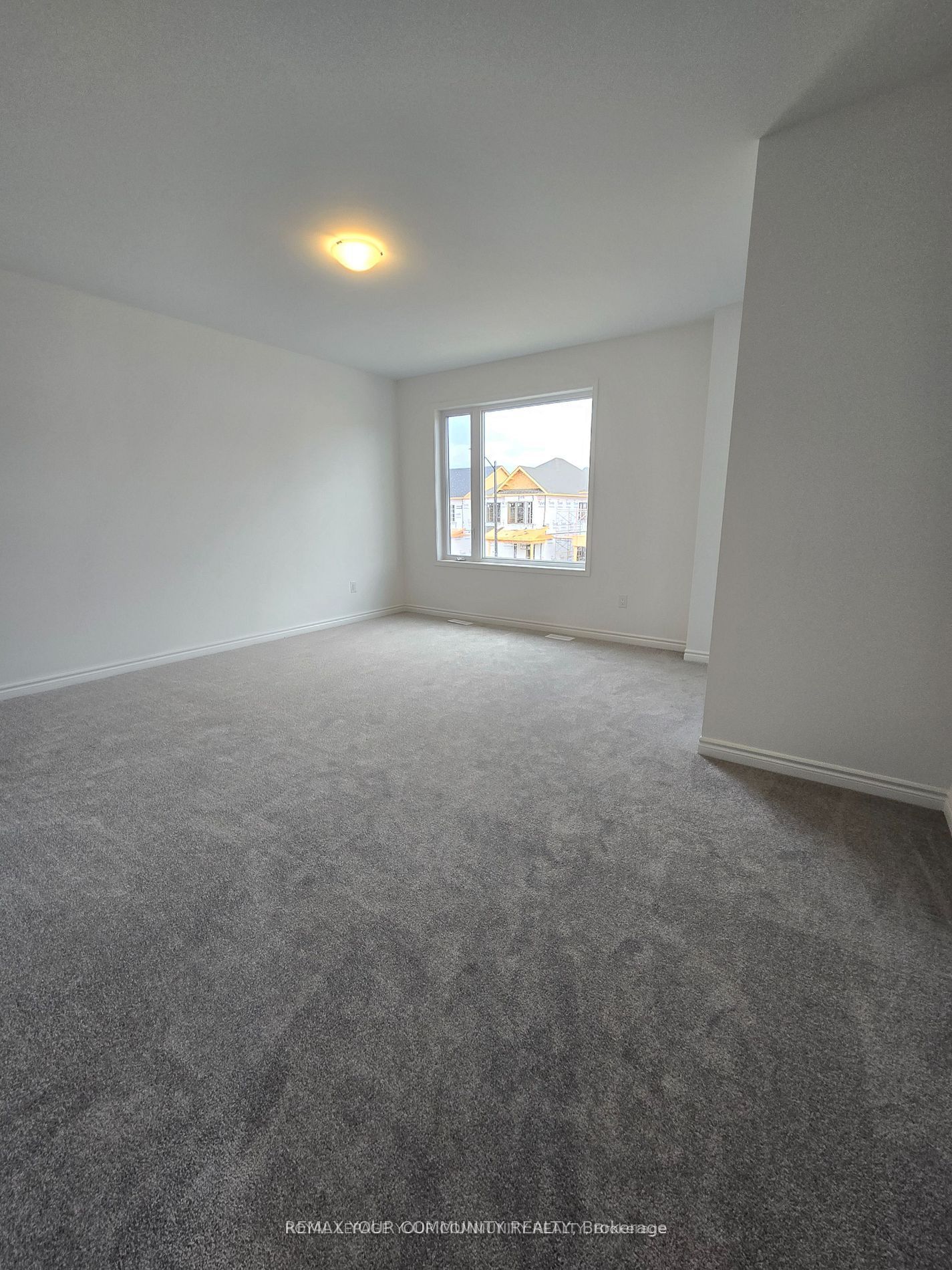 690 Mika Street Property Photo 10