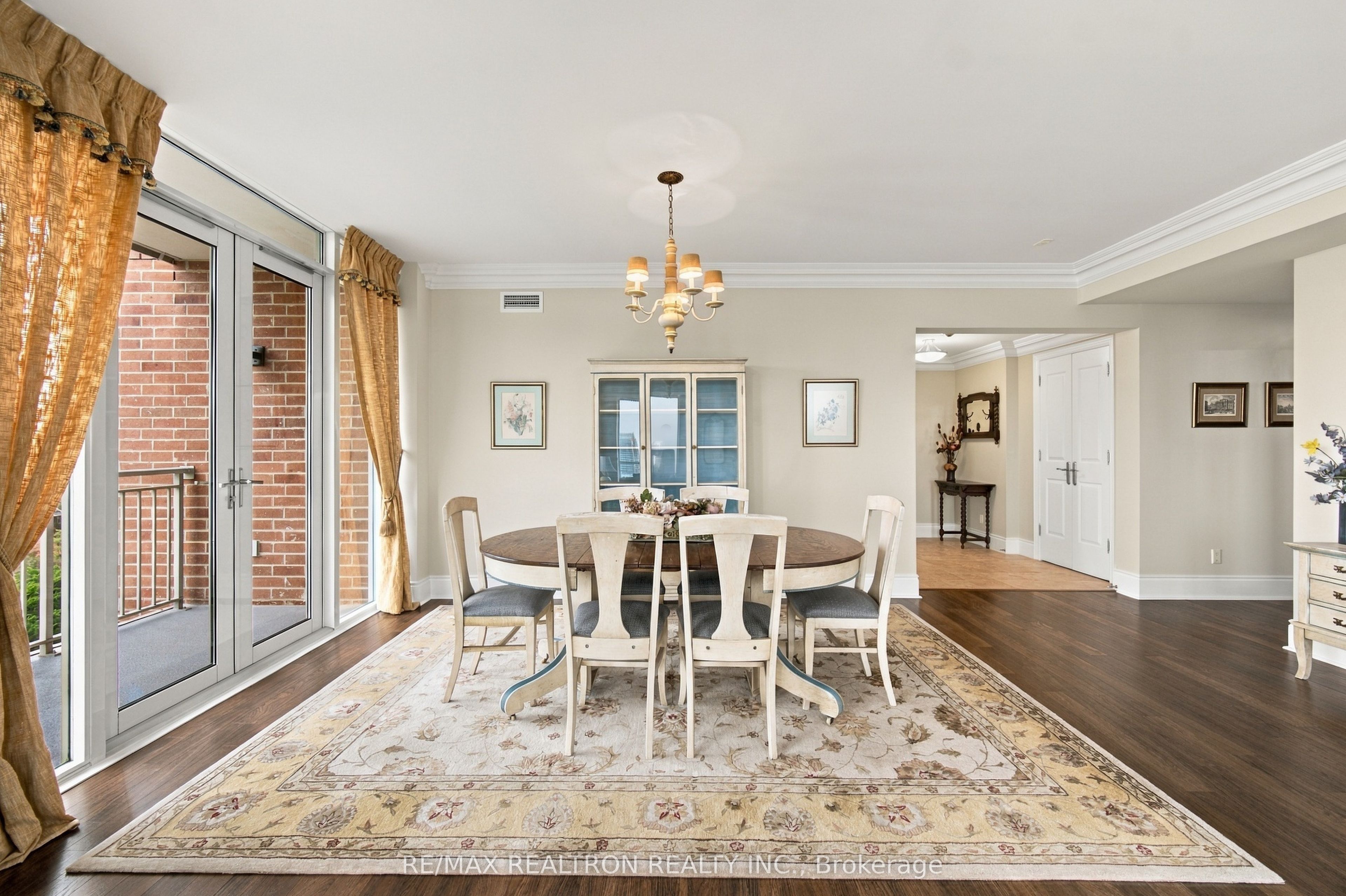 10101 Yonge Street 702 Property Photo 6