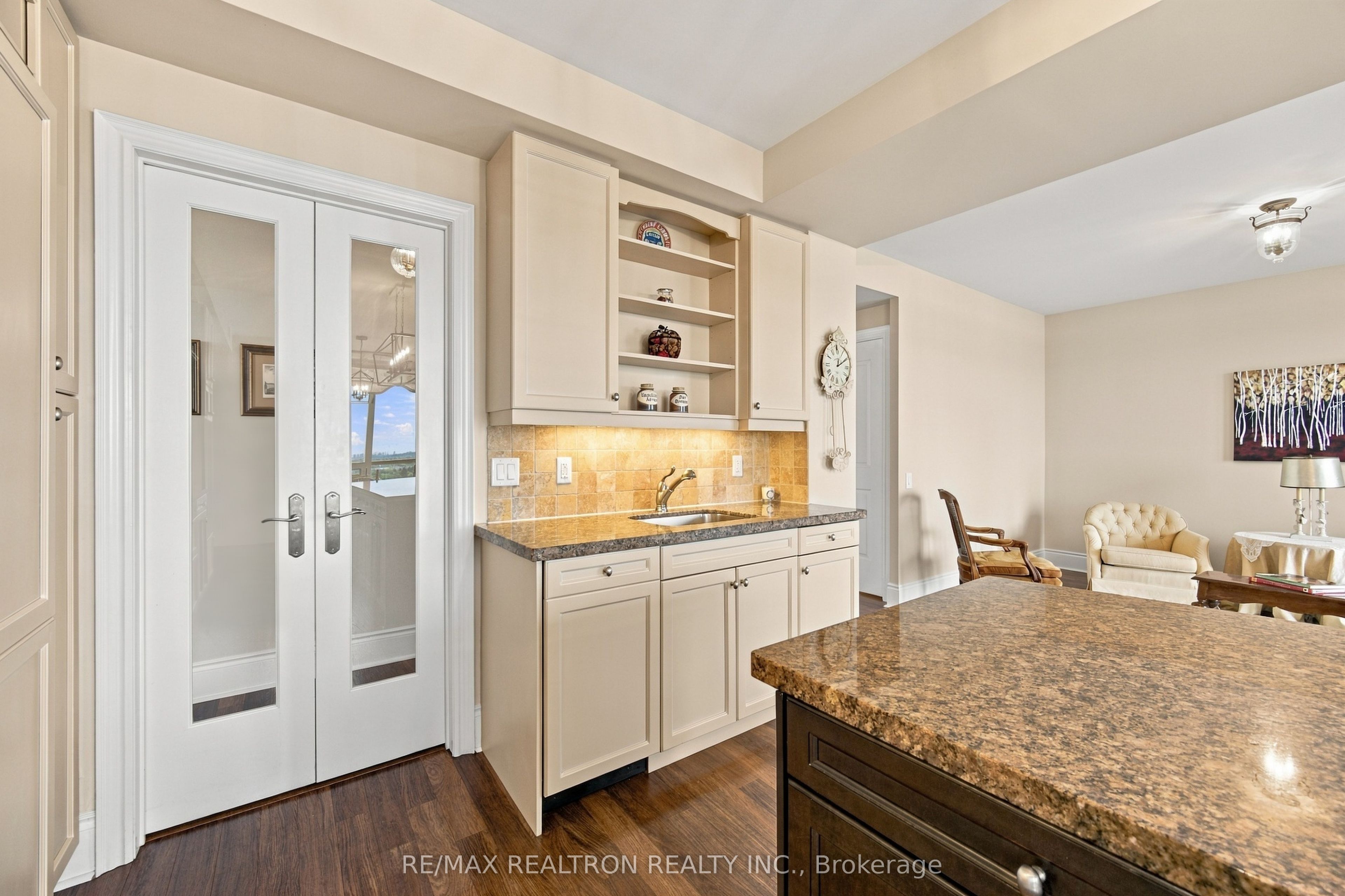 10101 Yonge Street 702 Property Photo 16