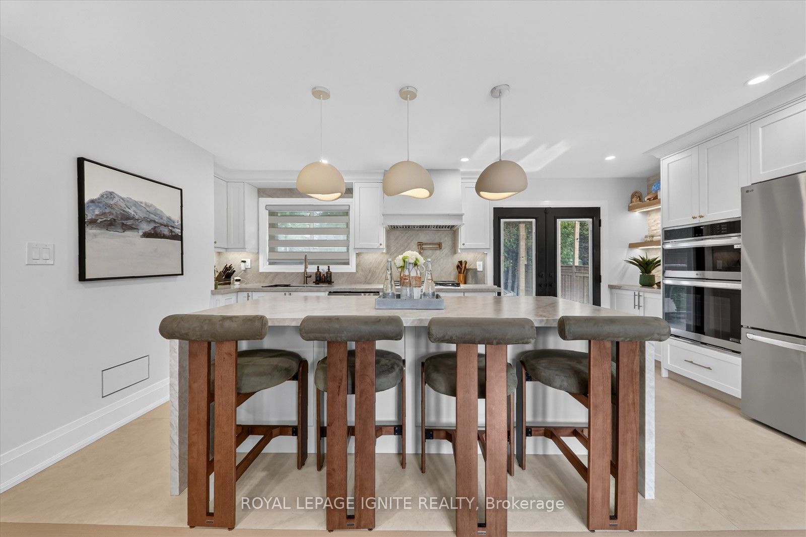 103 Baker Street Main Property Photo 14