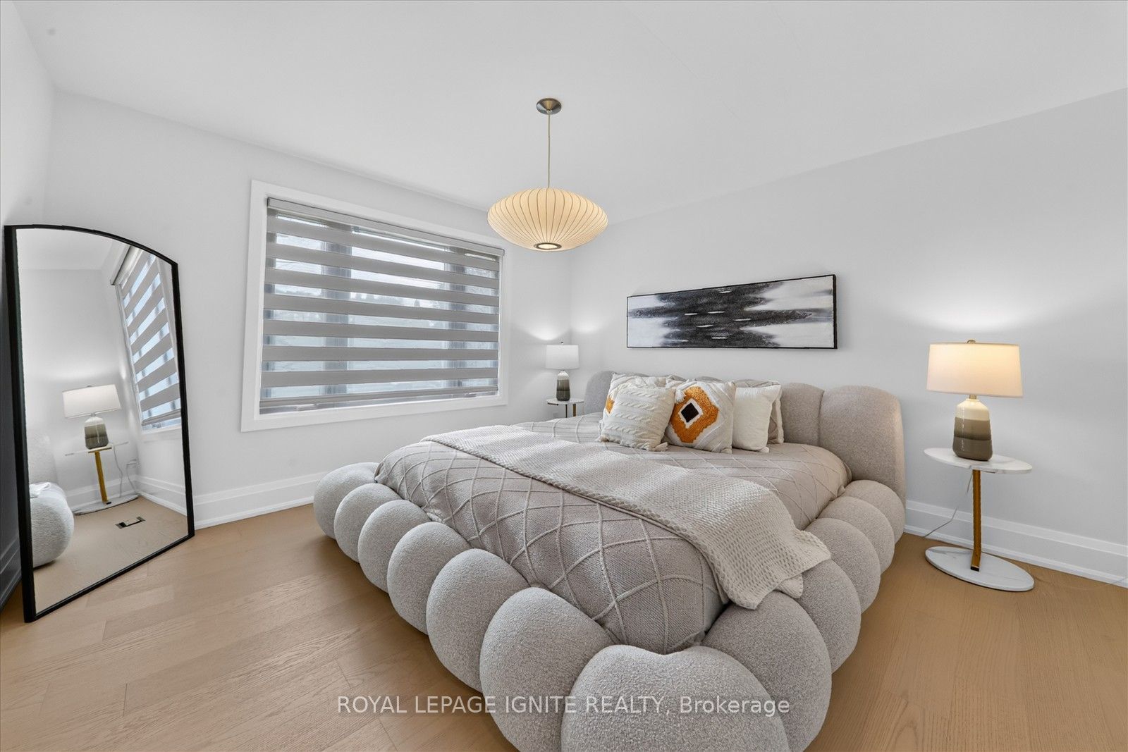 103 Baker Street Main Property Photo 24