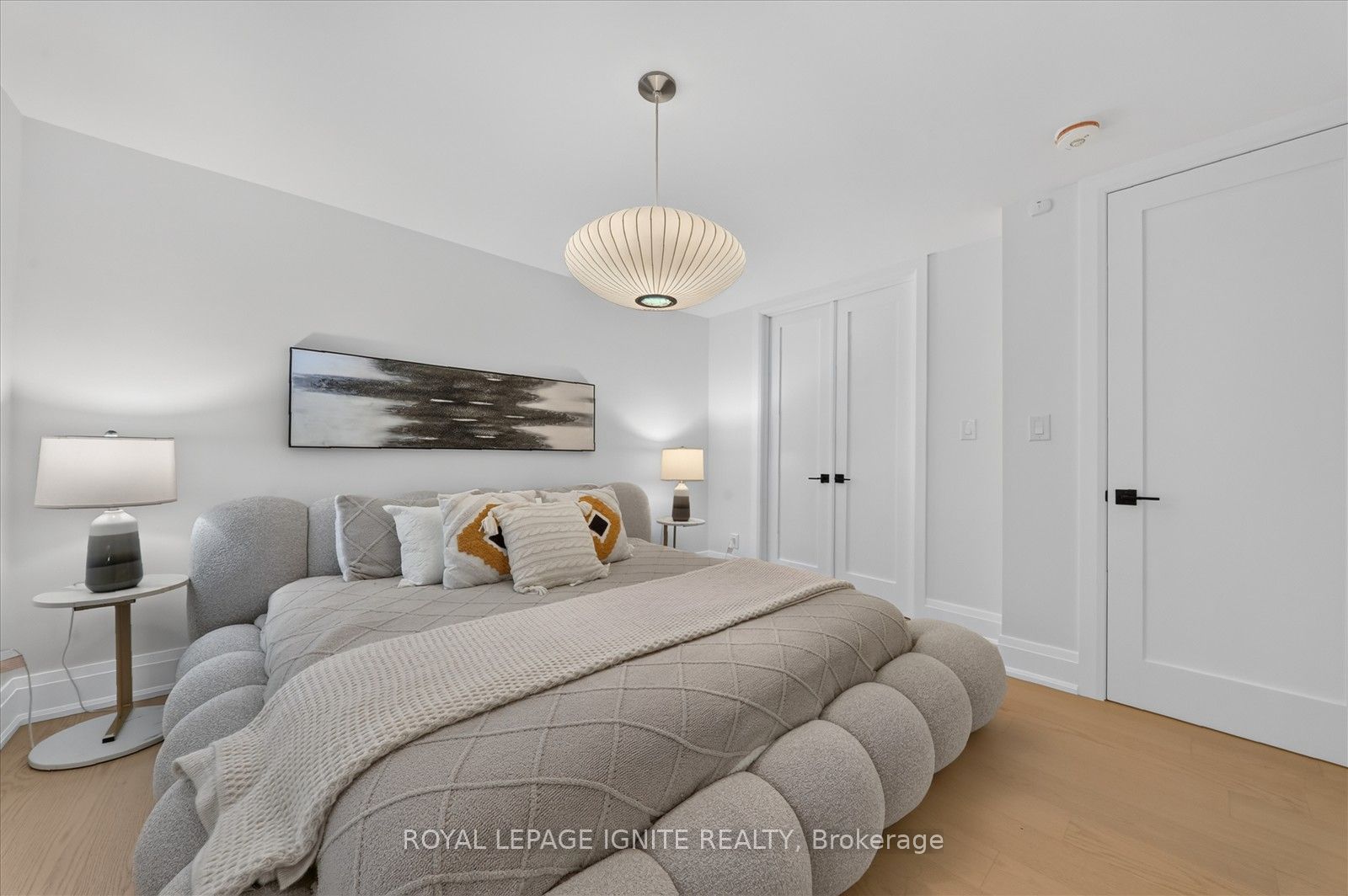 103 Baker Street Main Property Photo 25