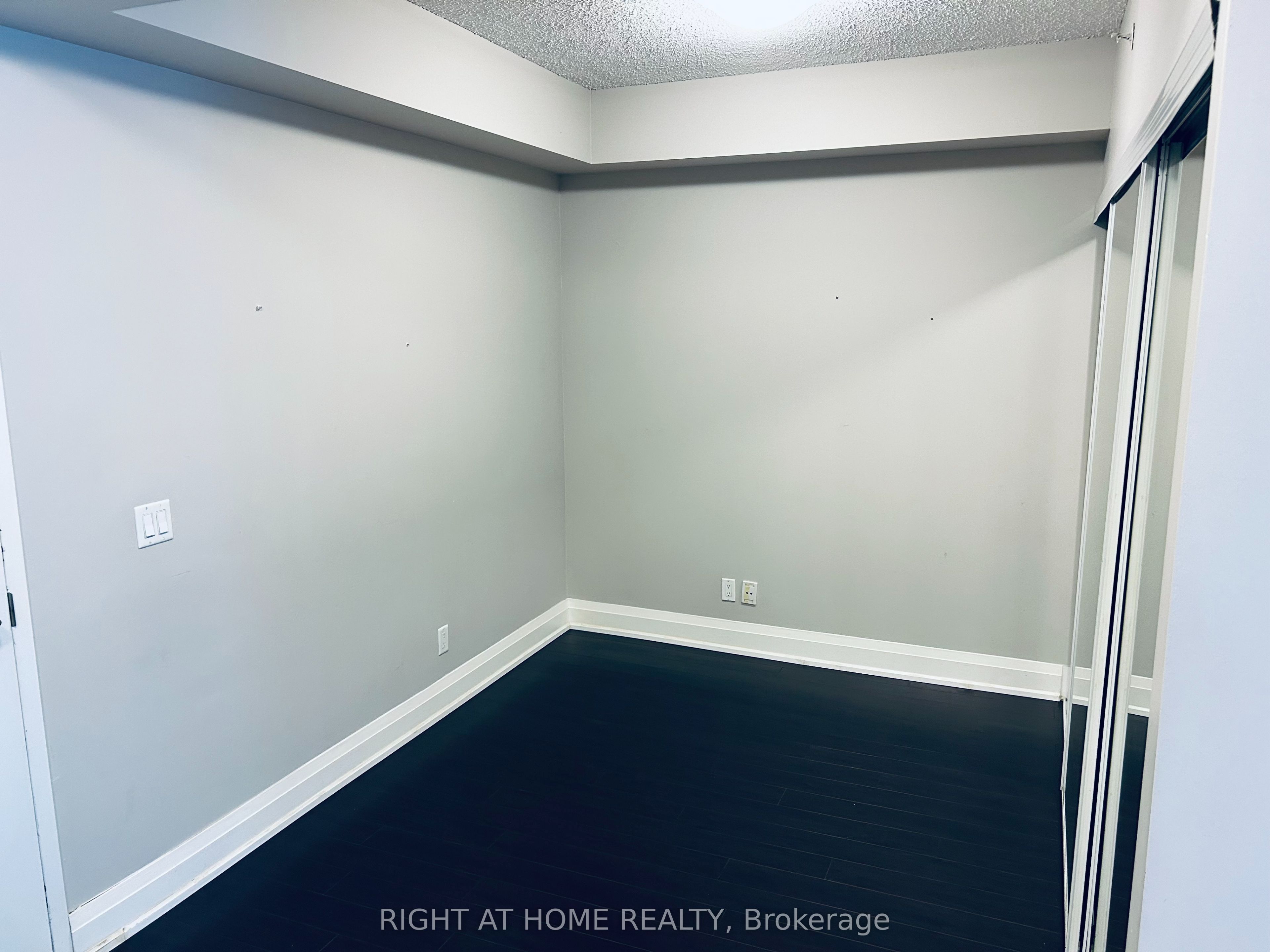 8302 Islington Avenue 207 Property Photo 10