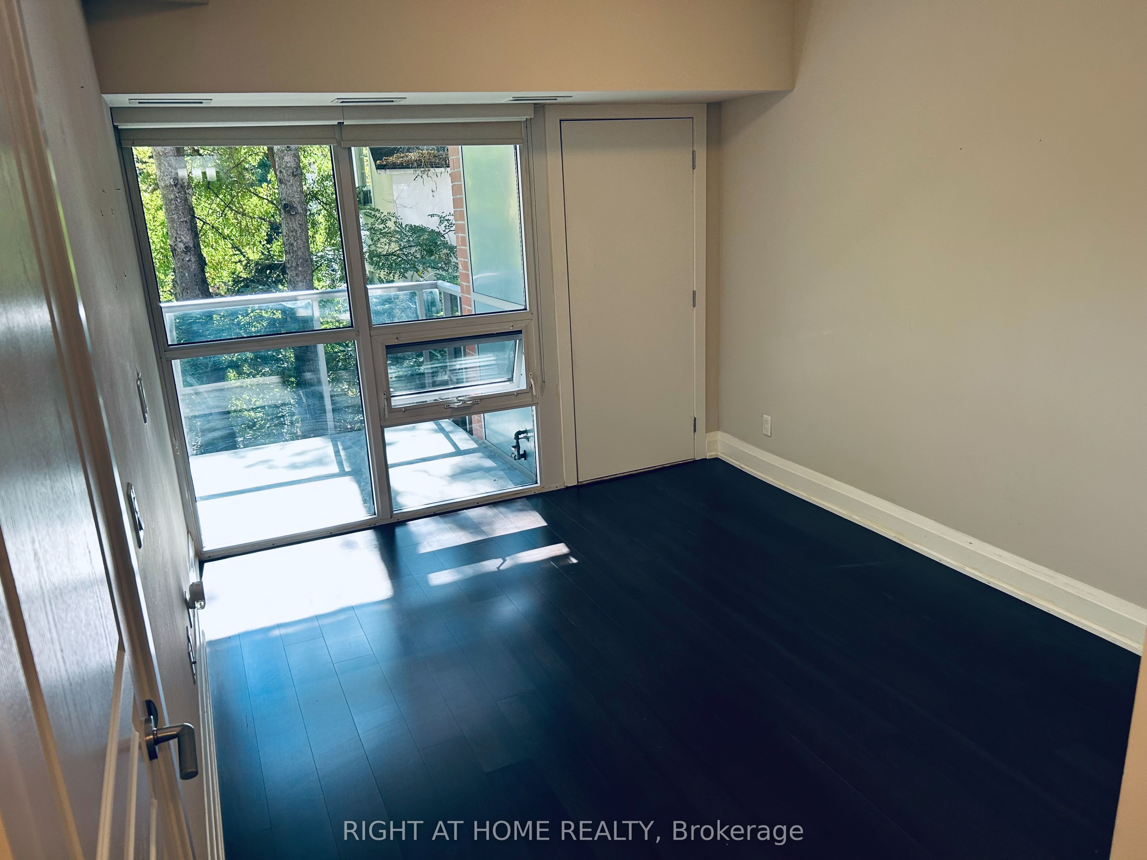 8302 Islington Avenue 207 Property Photo 14