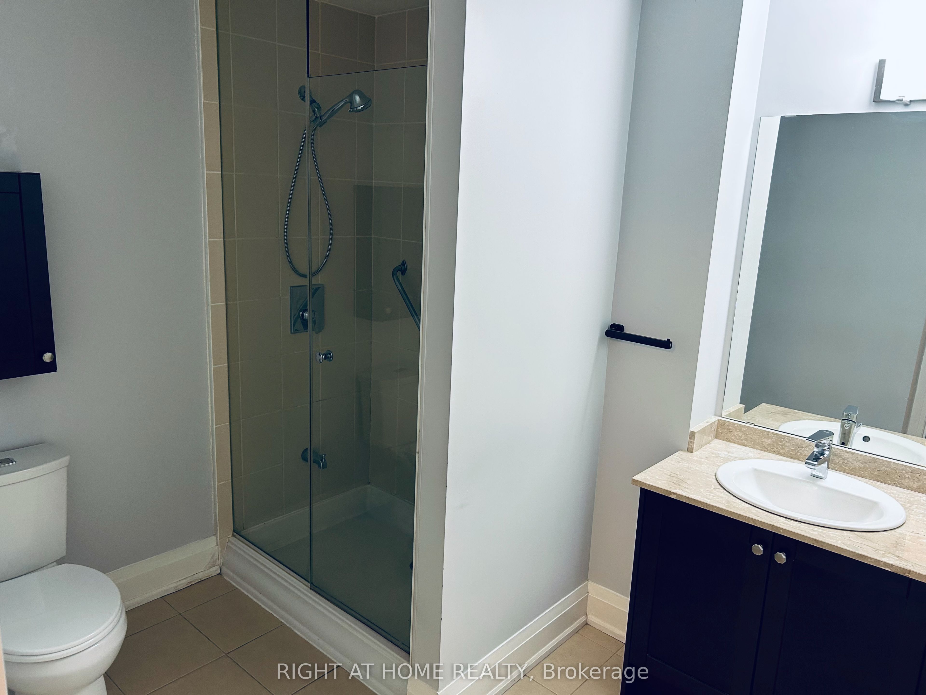 8302 Islington Avenue 207 Property Photo 17
