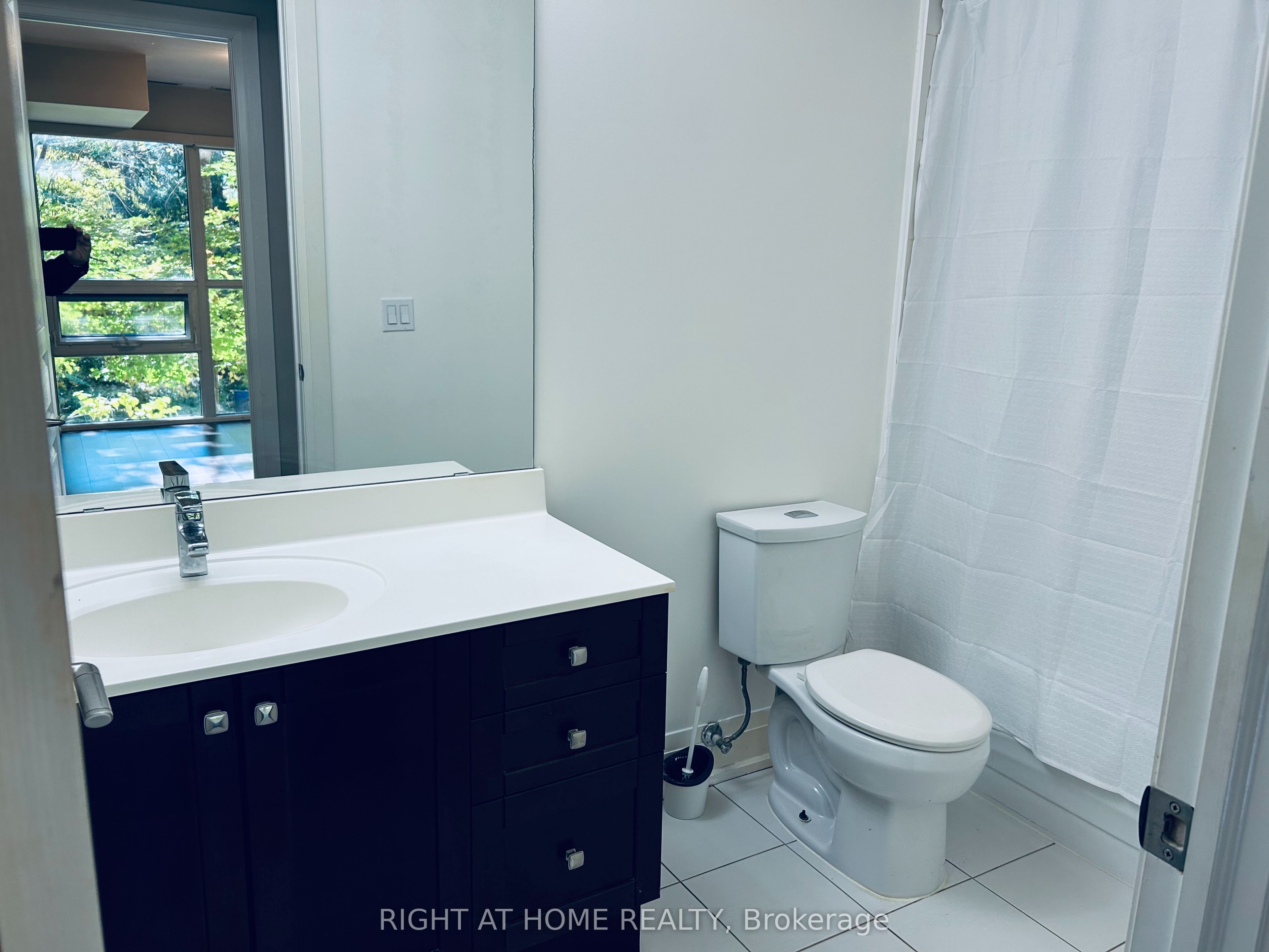 8302 Islington Avenue 207 Property Photo 19