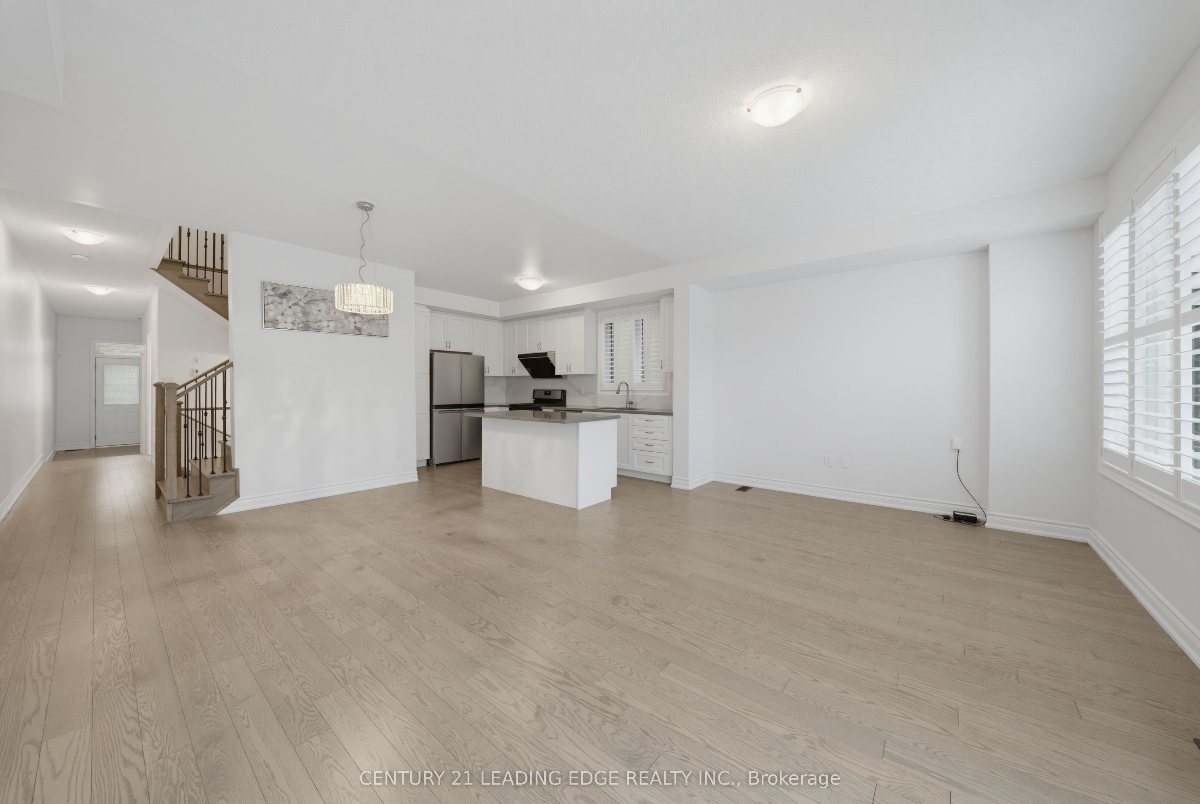 28 Liam Lane Property Photo 5