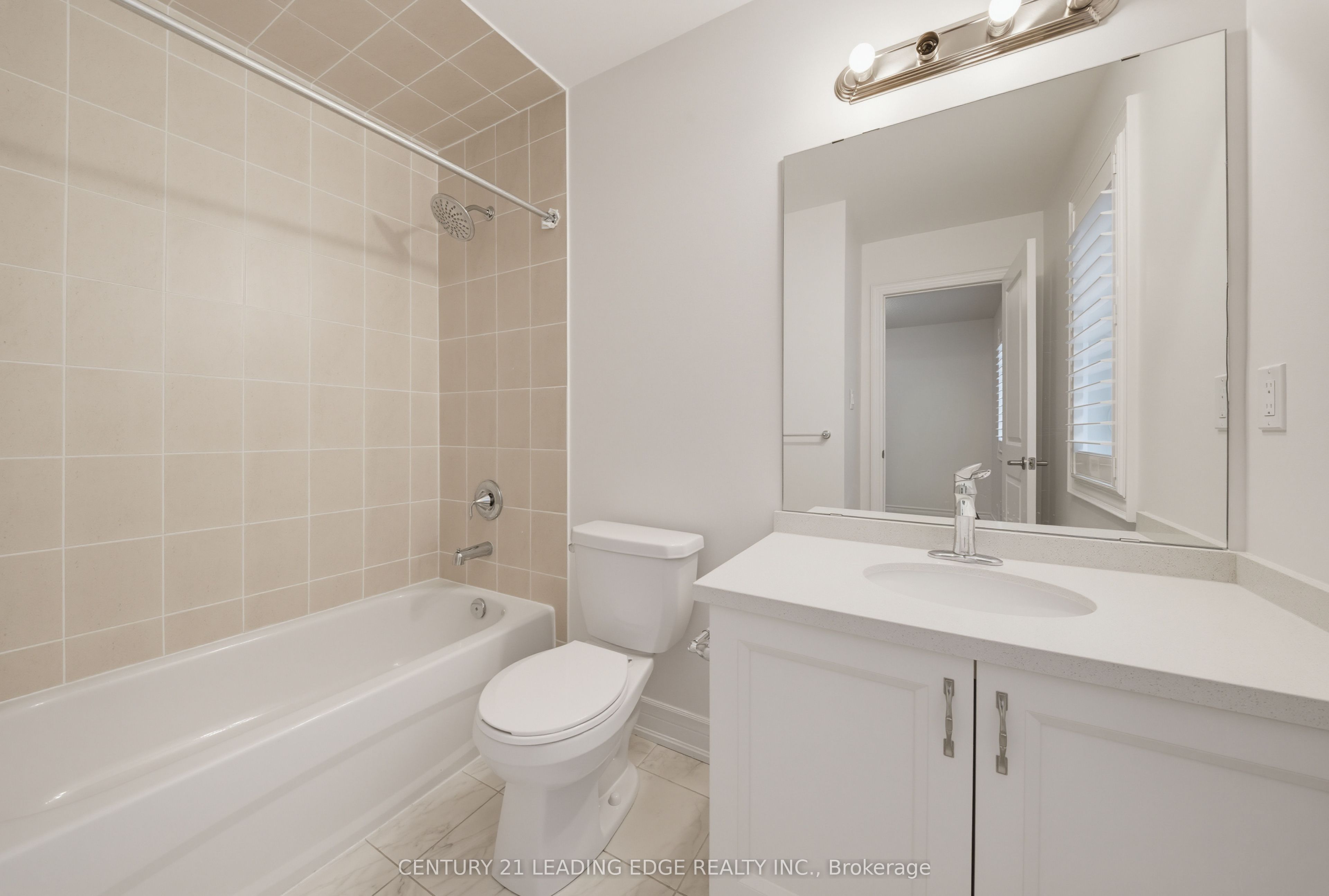 28 Liam Lane Property Photo 24
