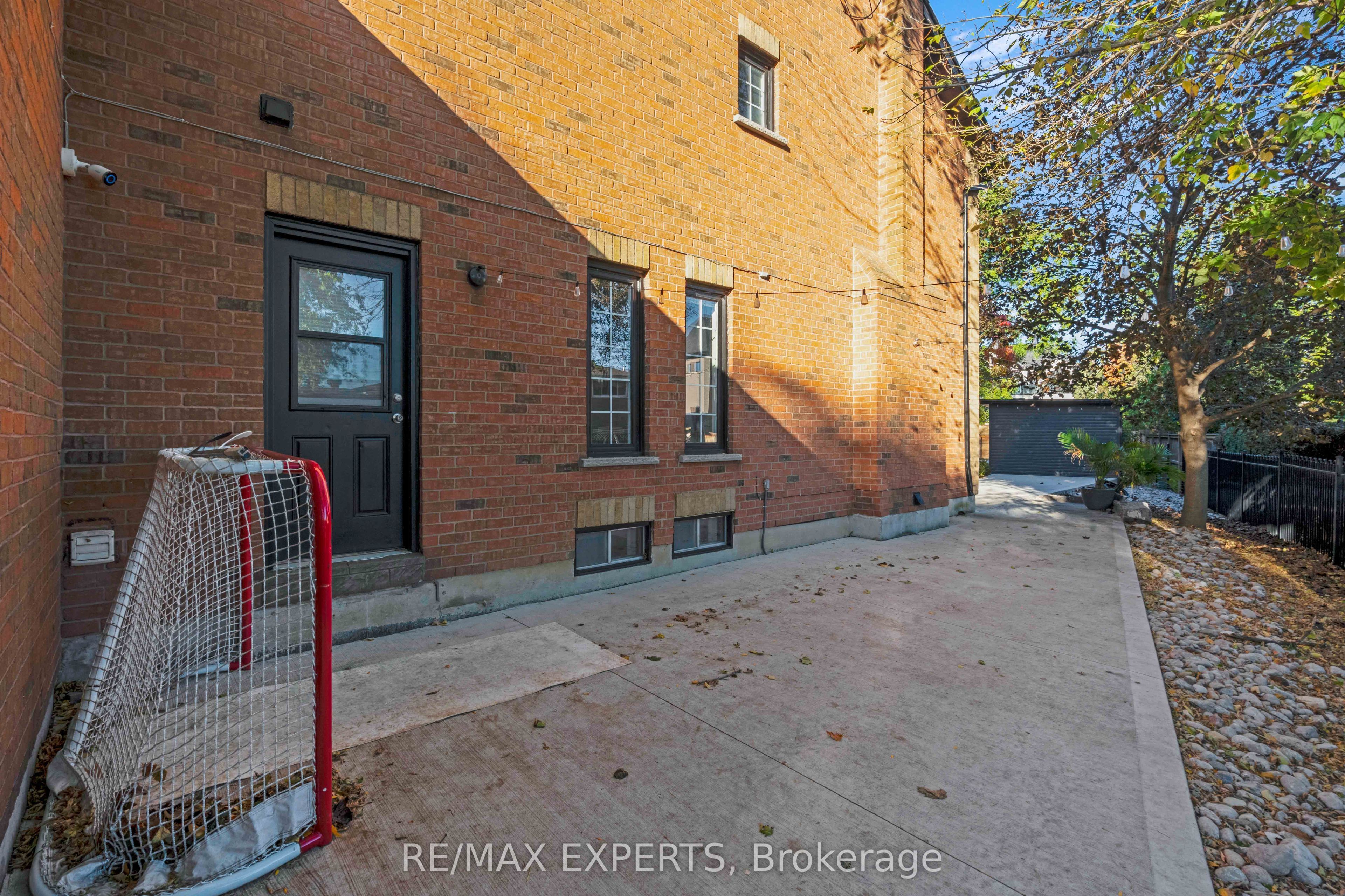 61 Fisher Street Property Photo 31