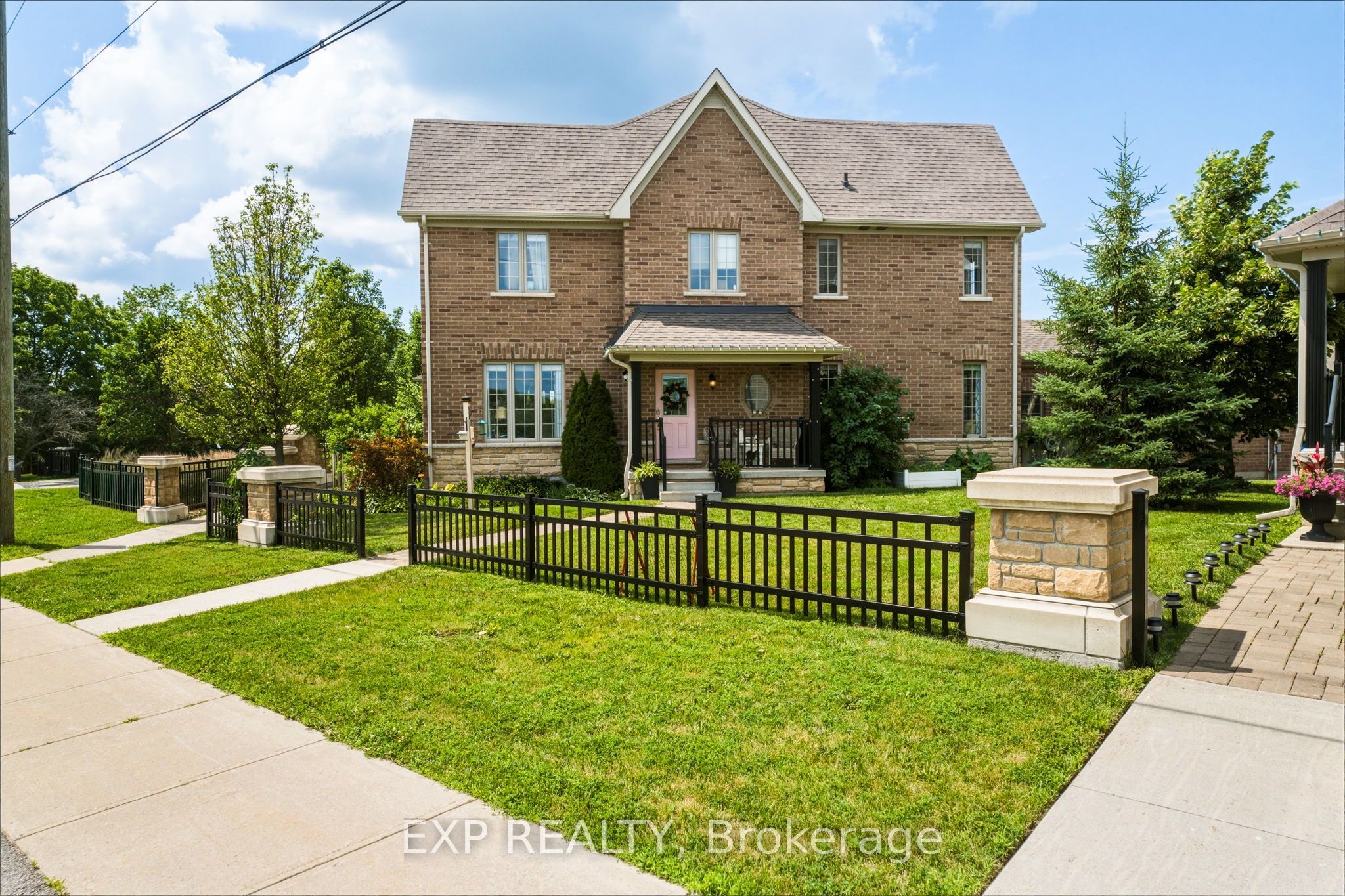 7 Vita Stephanie Court Property Photo 3