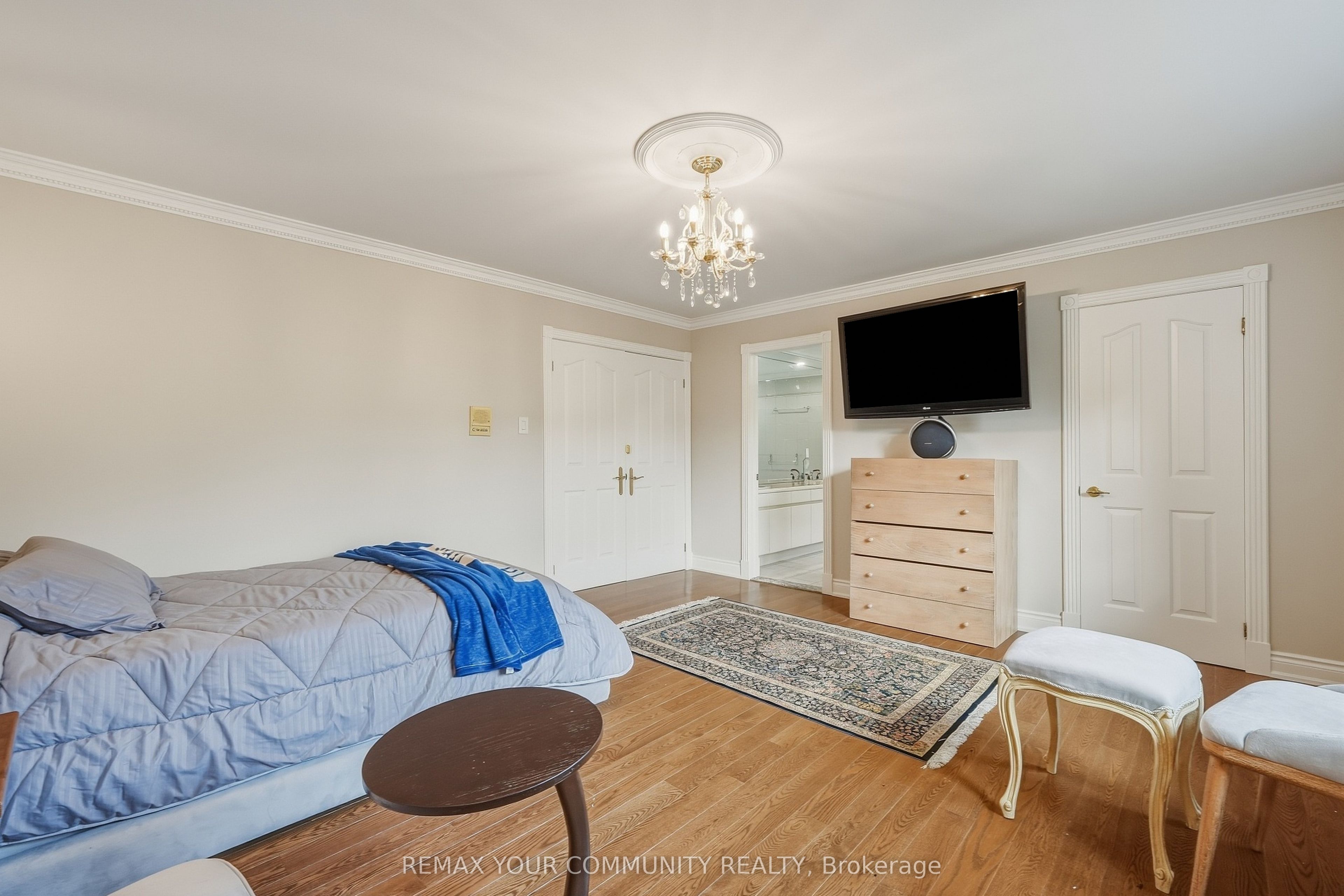 176 Old Surrey Lane Property Photo 21