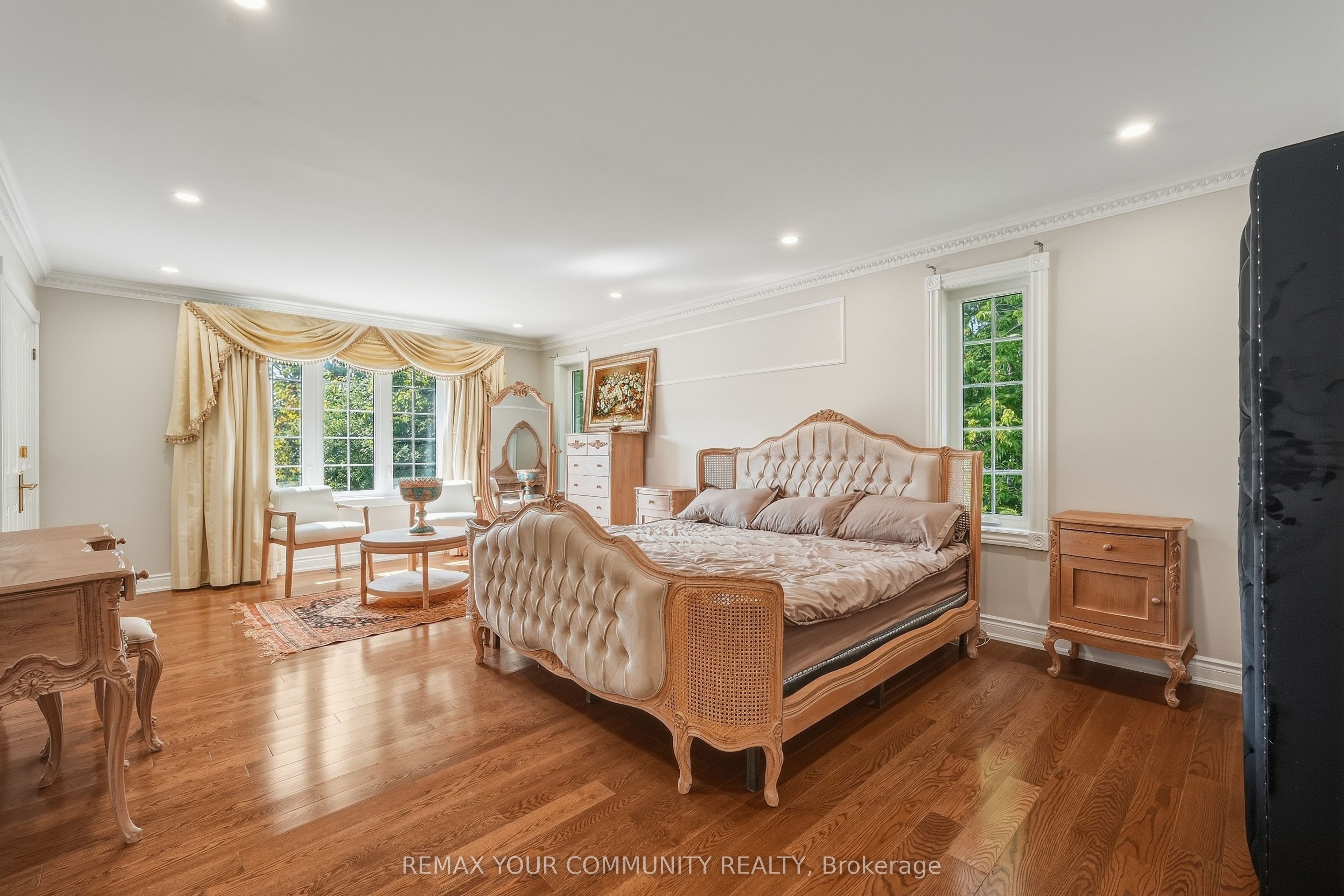 176 Old Surrey Lane Property Photo 30