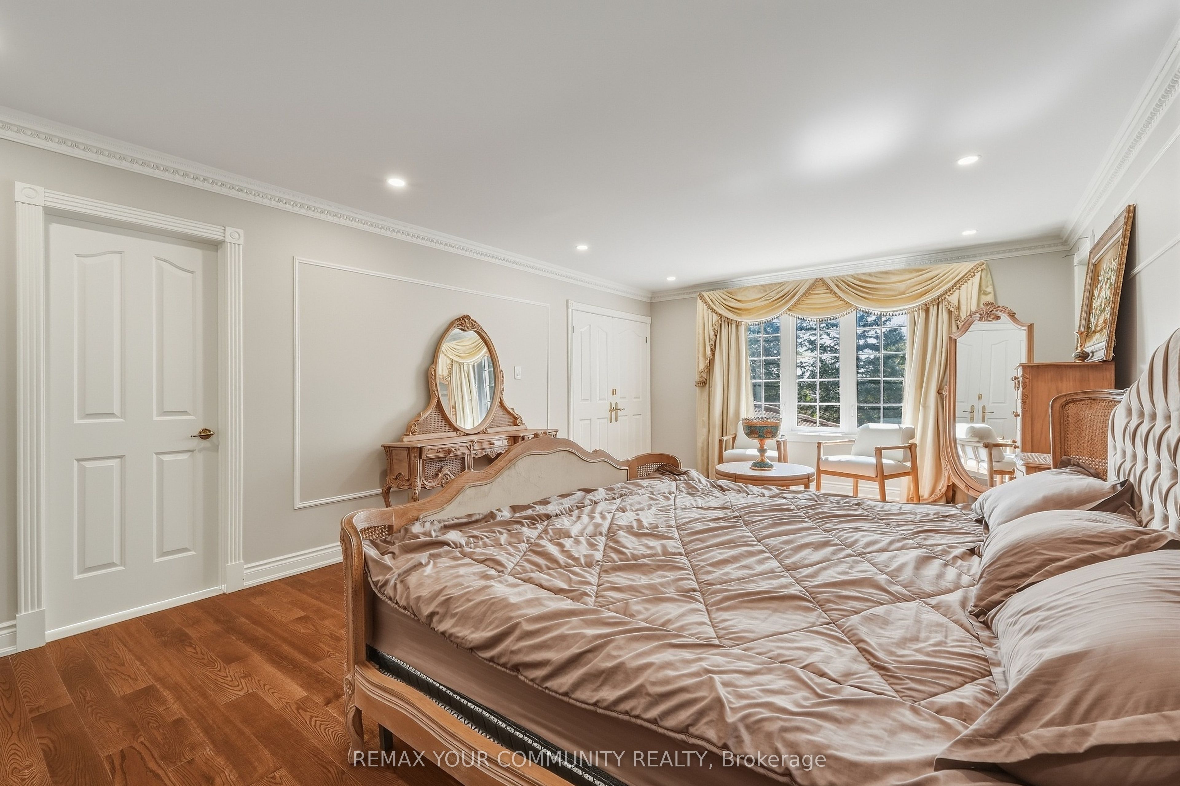 176 Old Surrey Lane Property Photo 31