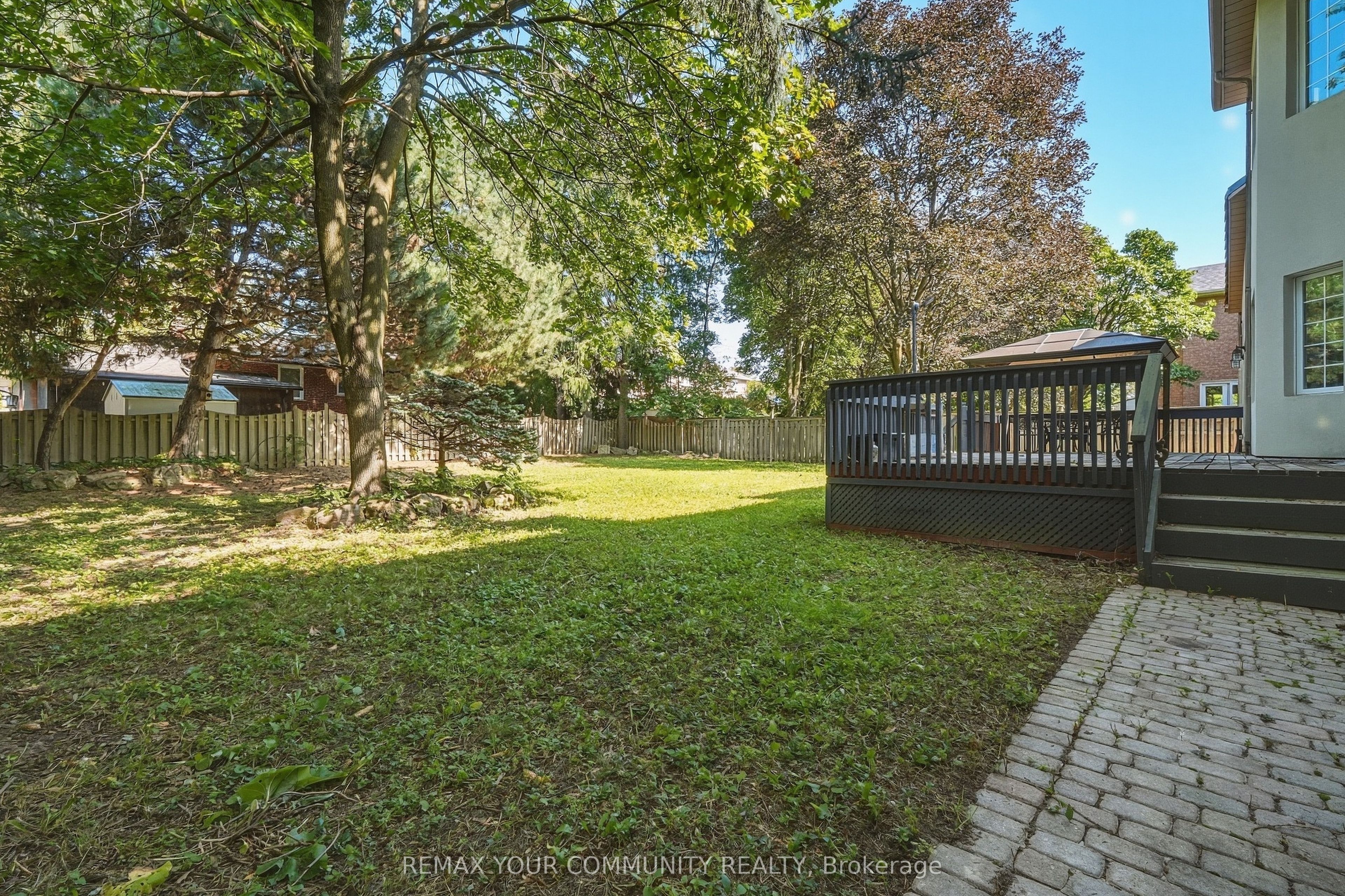 176 Old Surrey Lane Property Photo 48