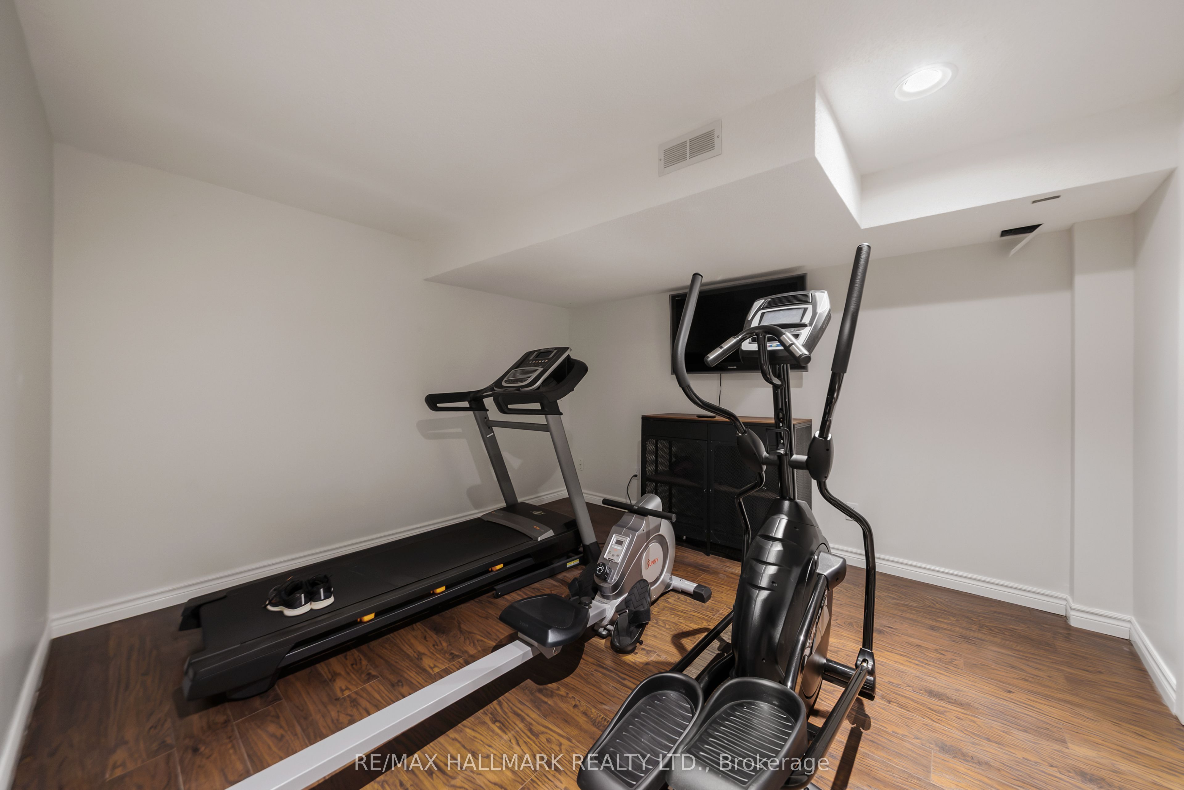 54 Theobalds Circle Property Photo 37