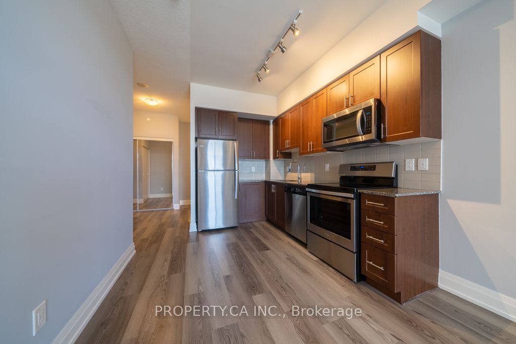 3700 Highway 7 2201 Property Photo 4