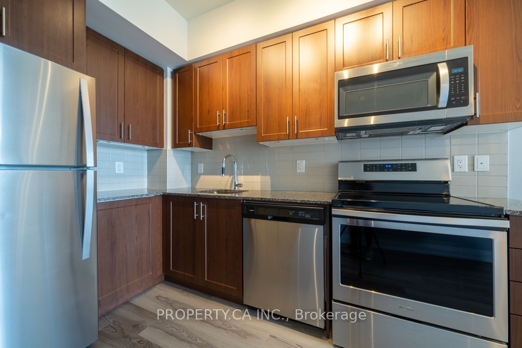 3700 Highway 7 2201 Property Photo 5