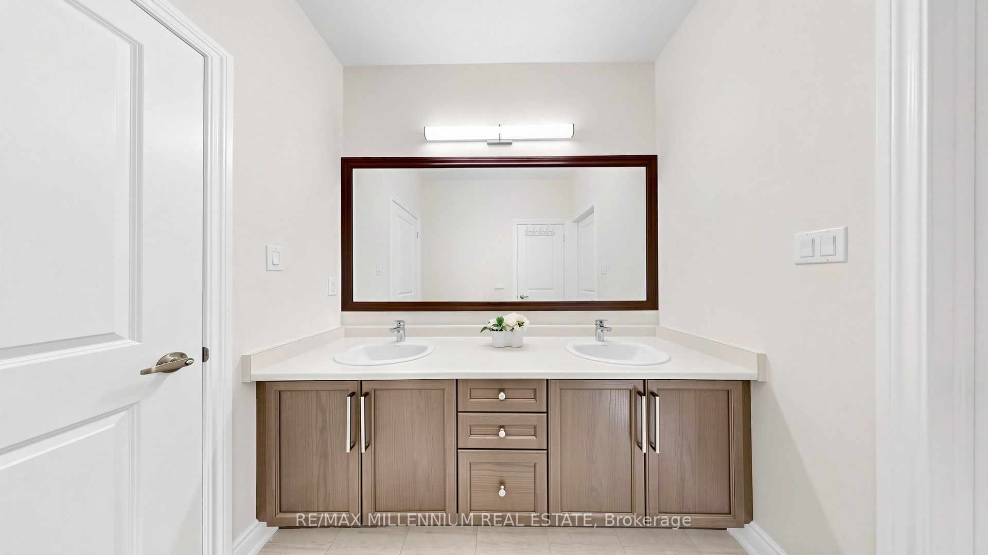 327 Mactier Drive Property Photo 35