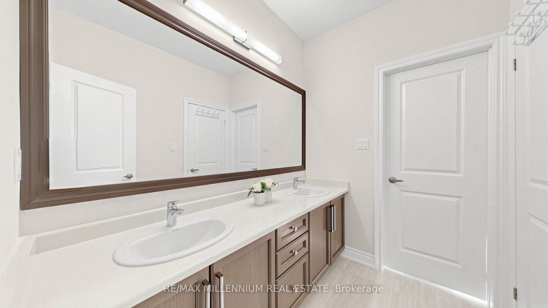 327 Mactier Drive Property Photo 36