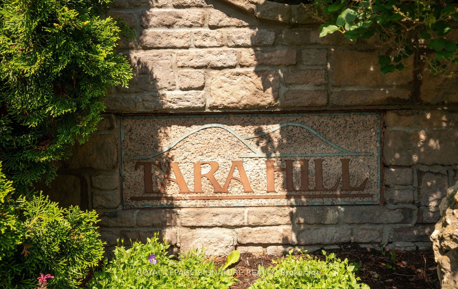 412 Butler Court Property Photo 4