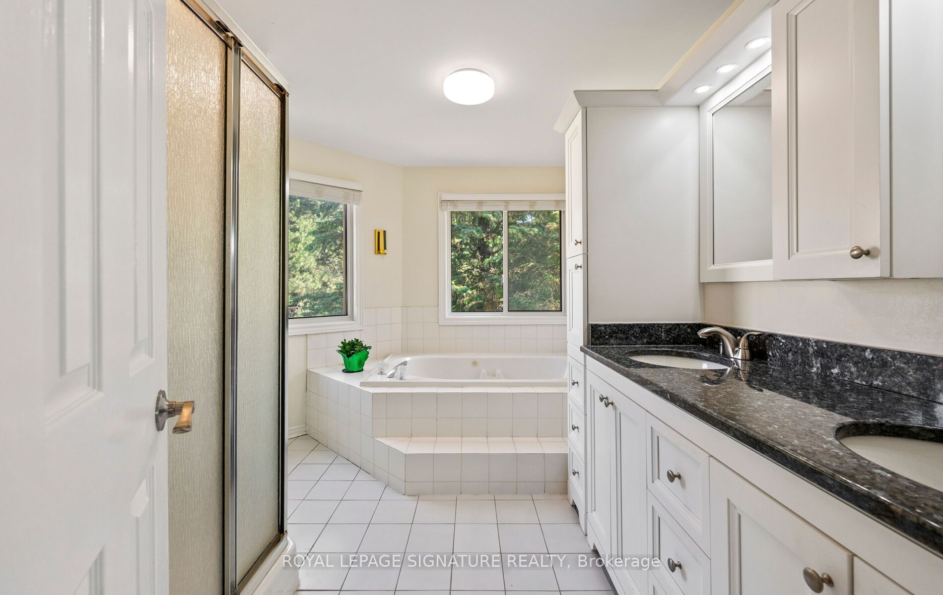 412 Butler Court Property Photo 21