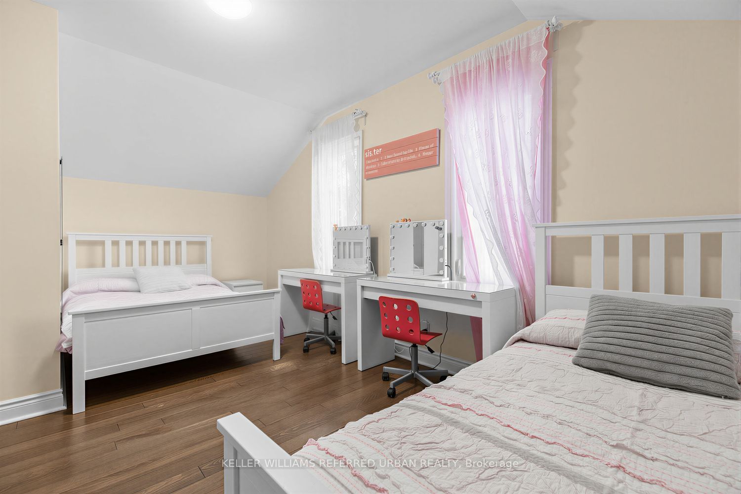 12 Railway Street Property Photo 31